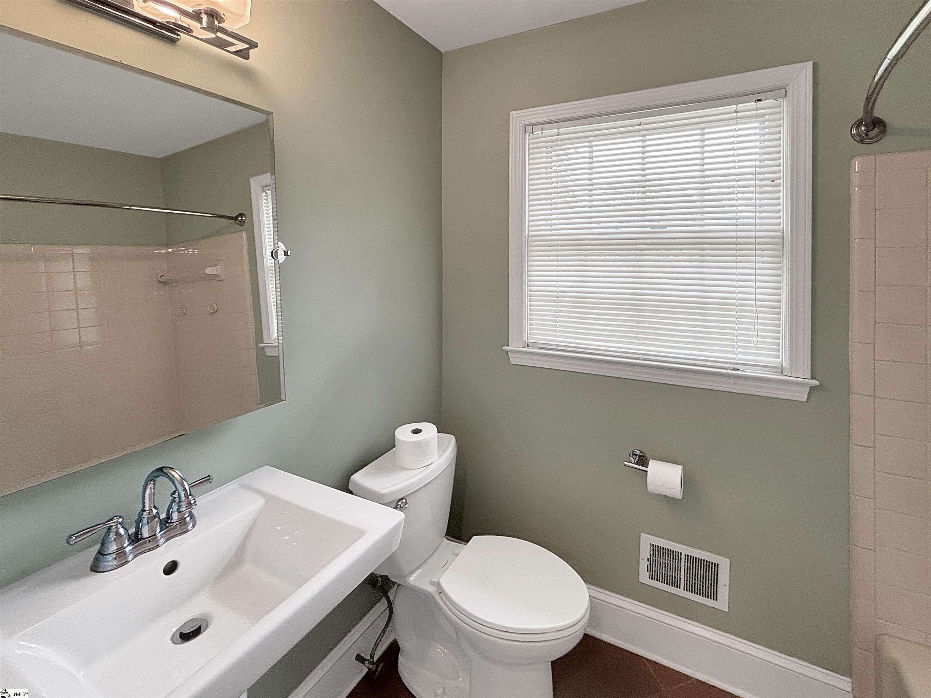 1600014 Property Photo 15