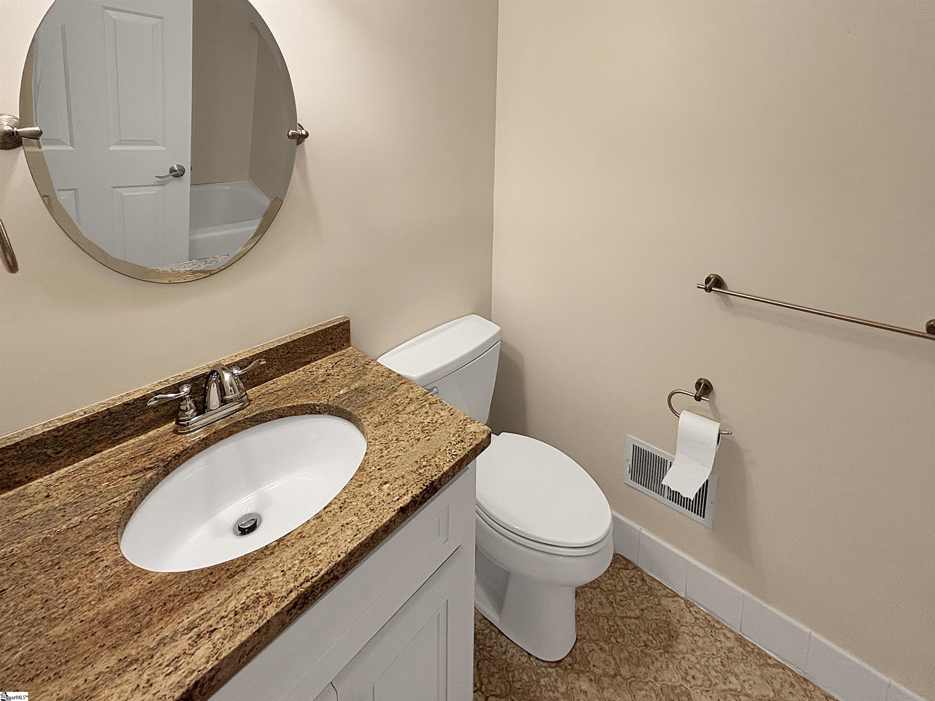 1600014 Property Photo 17