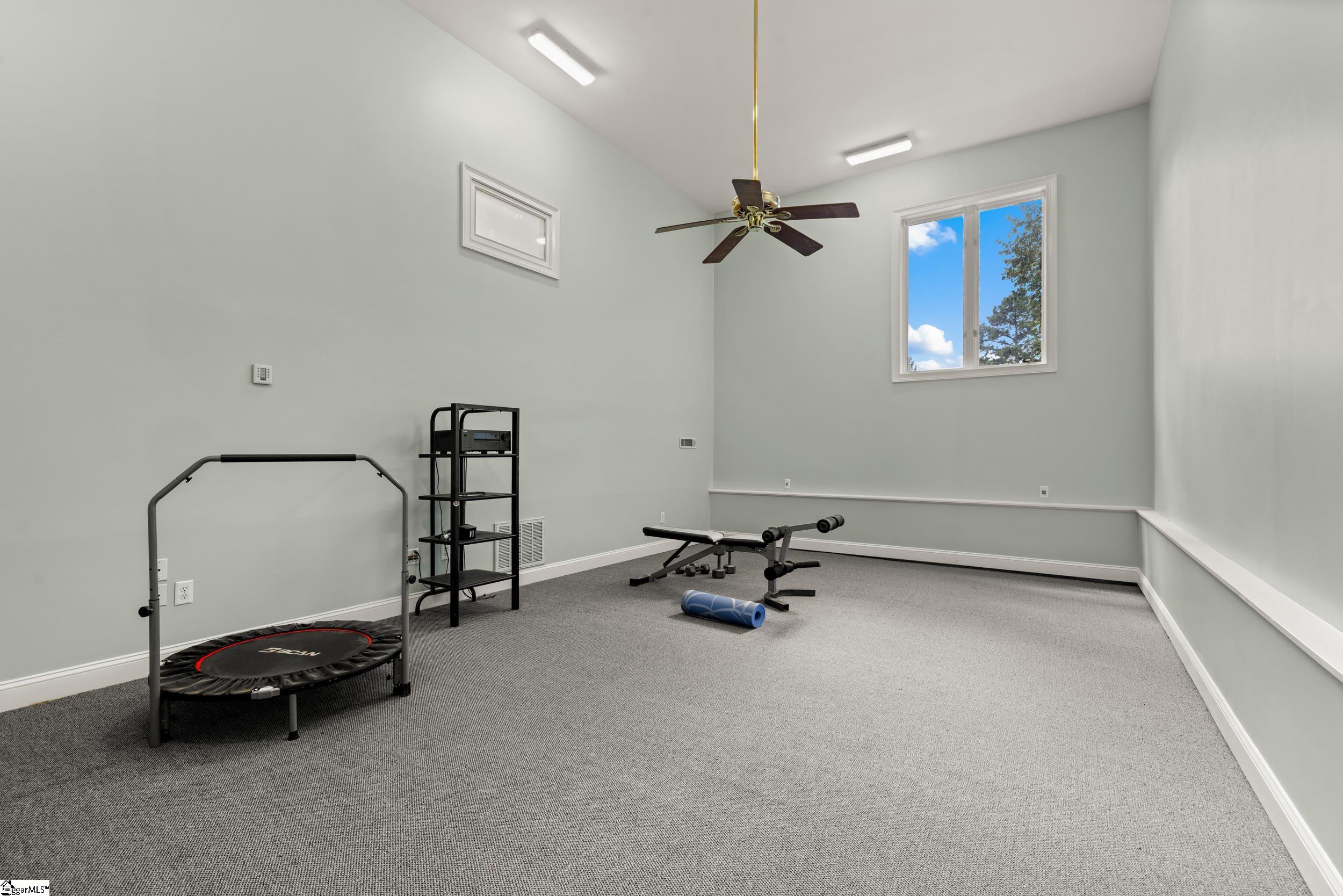 1214 Mcclellan Road Property Photo 33