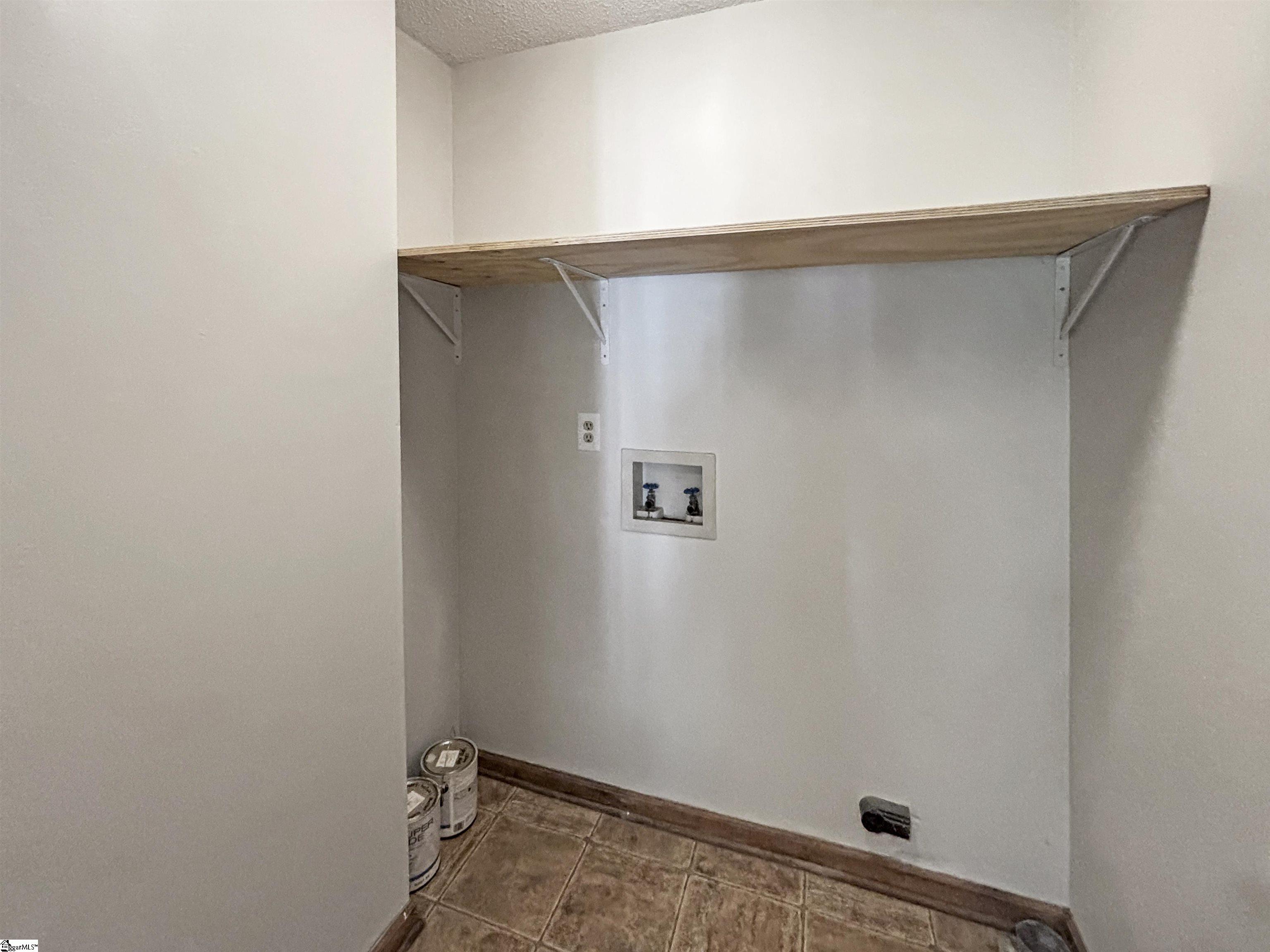 1600024 Property Photo 15