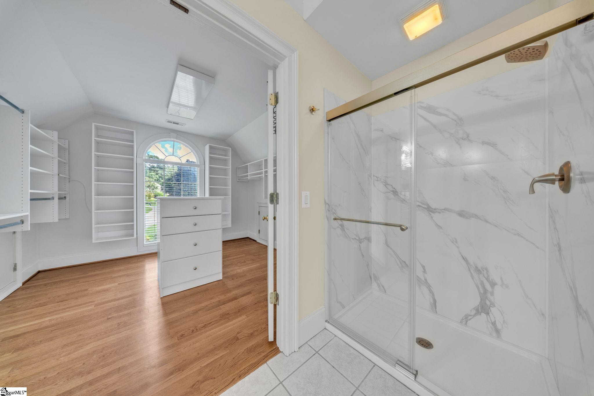 401 Rivercrest Drive Property Photo 19