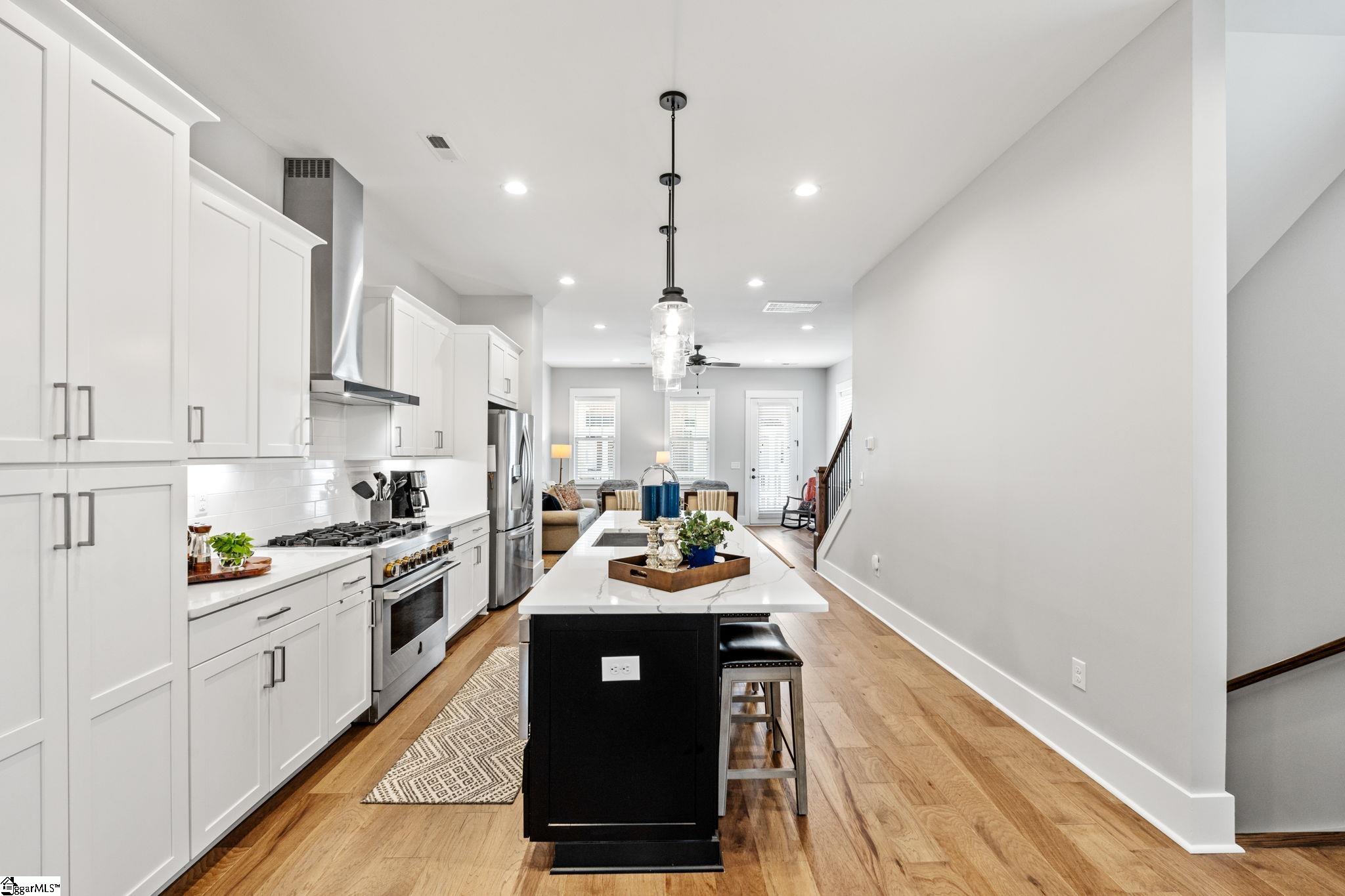 15 Whitner Street Property Photo 7