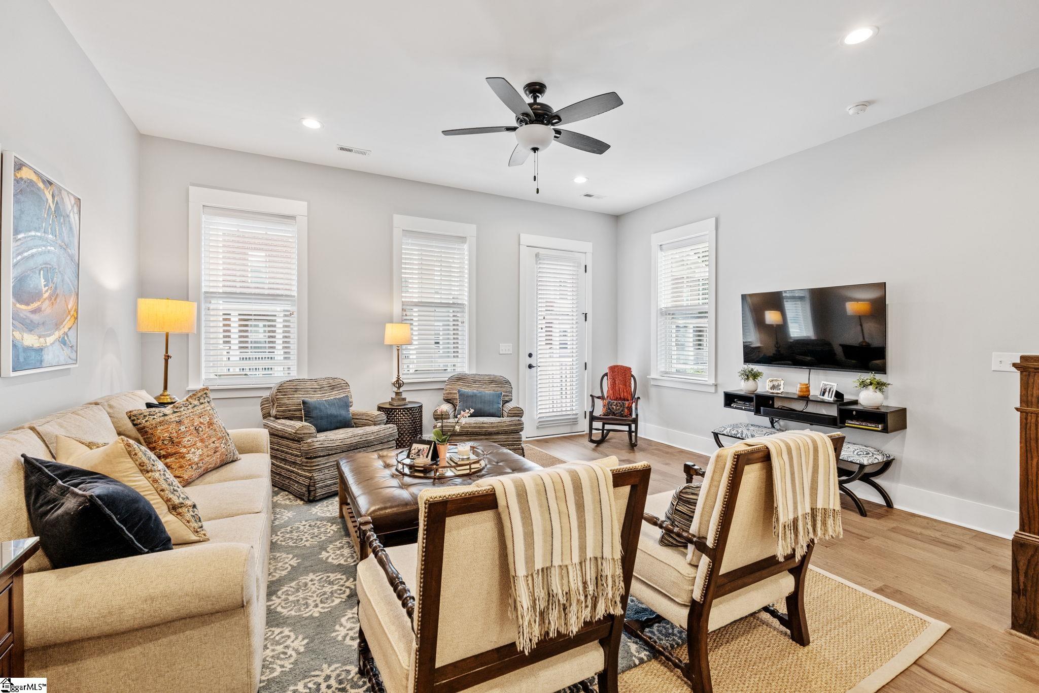 15 Whitner Street Property Photo 16