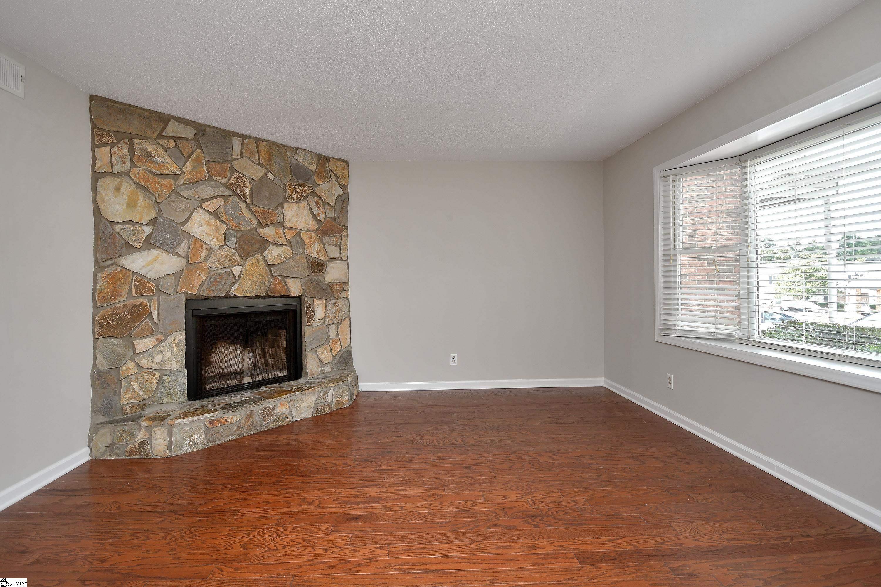 97 Jamestowne Way Property Photo 3