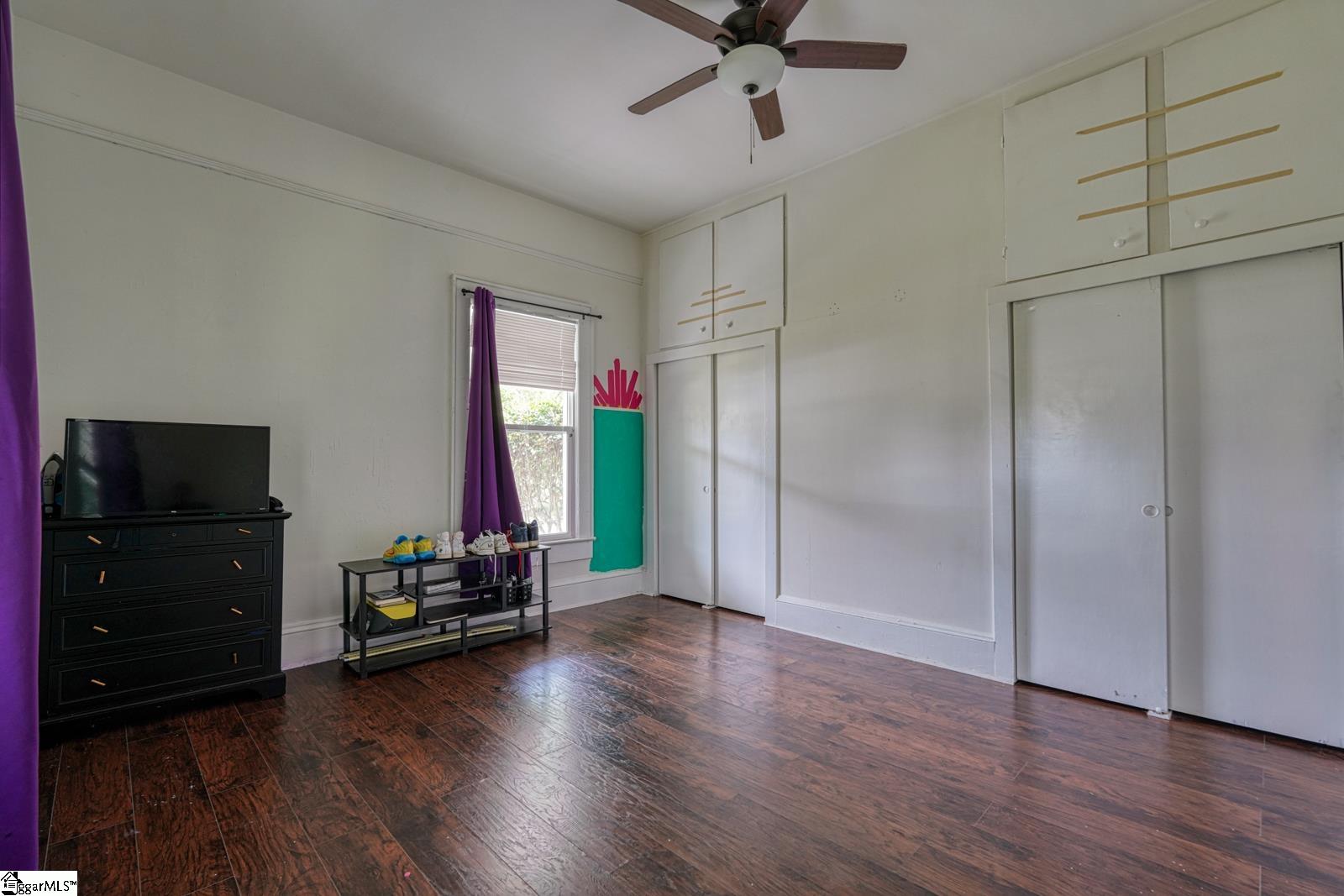 803 Saxon Avenue Property Photo 14