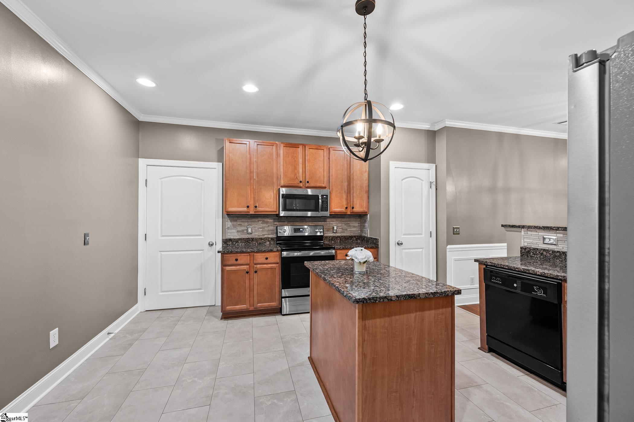207 Louisville Drive Property Photo 8