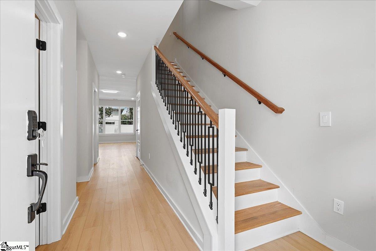 215 Whatley Circle Property Photo 2