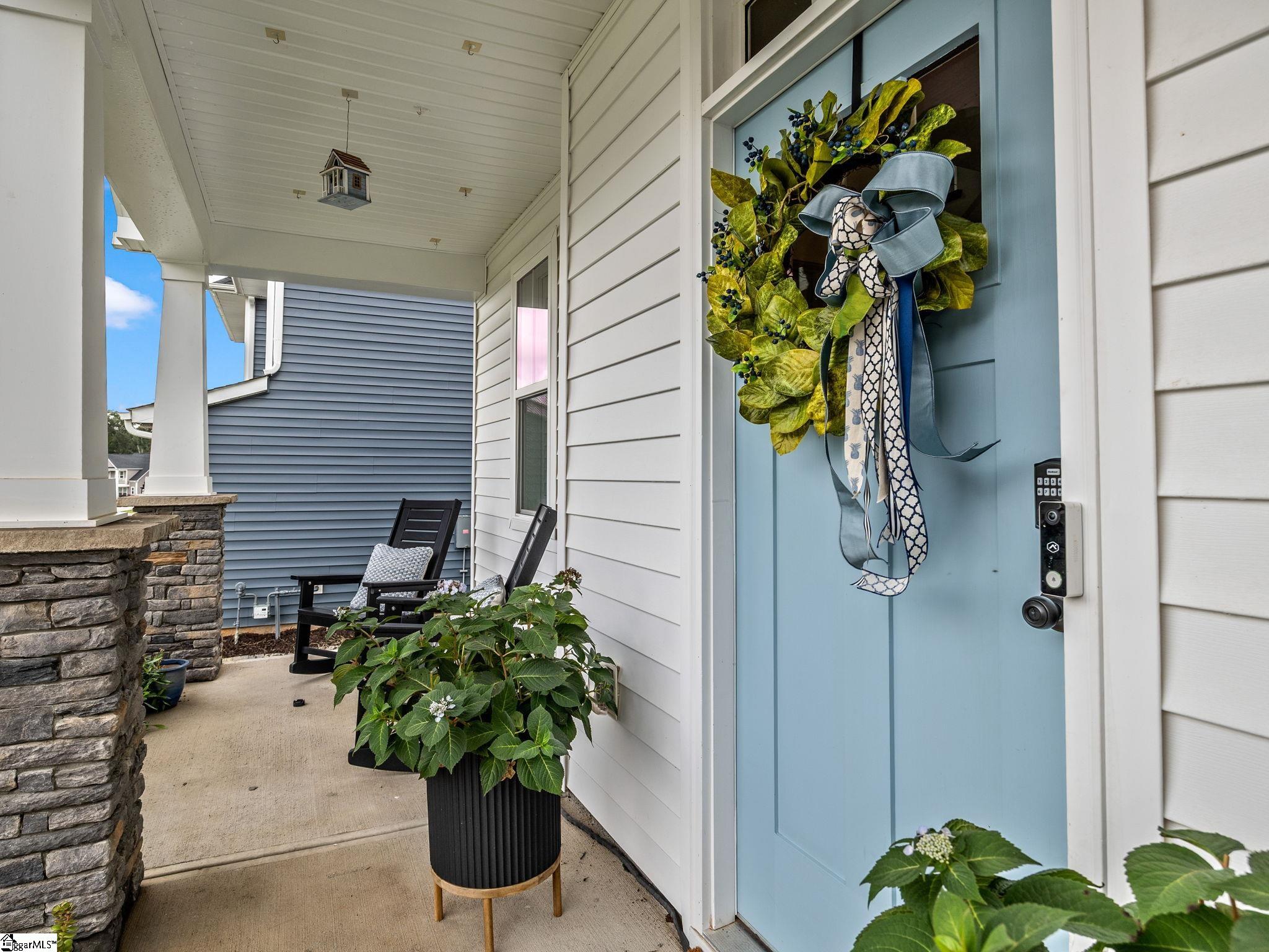 373 Fenwick Drive Property Photo 4