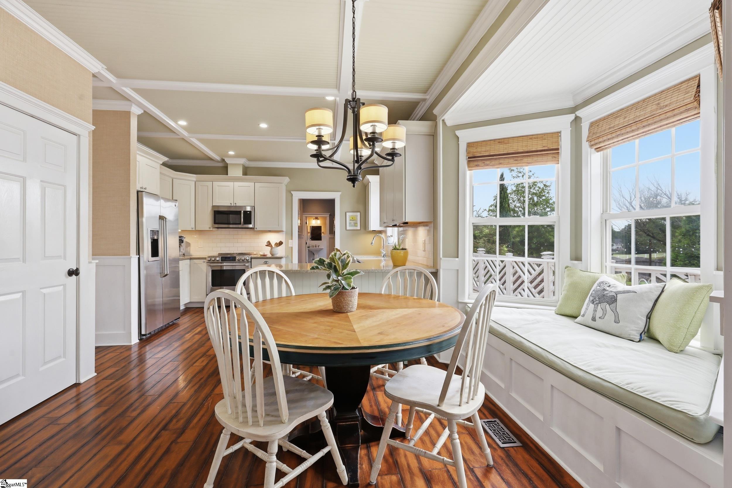 201 Saddlebred Drive Property Photo 4