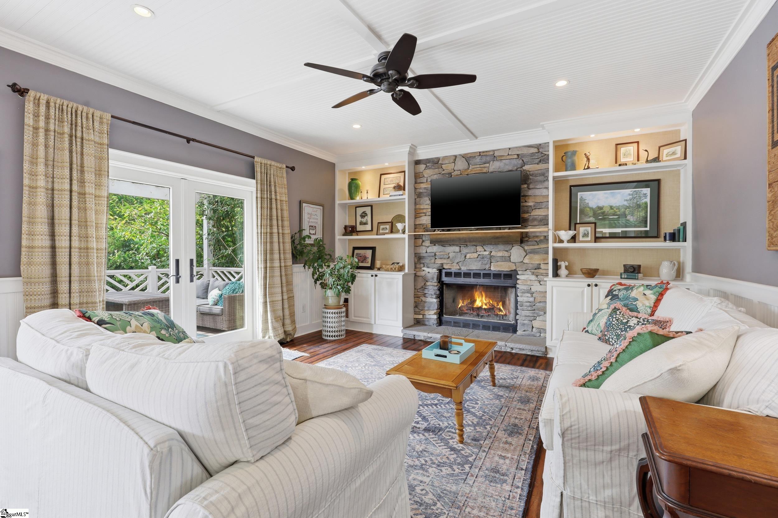 201 Saddlebred Drive Property Photo 12