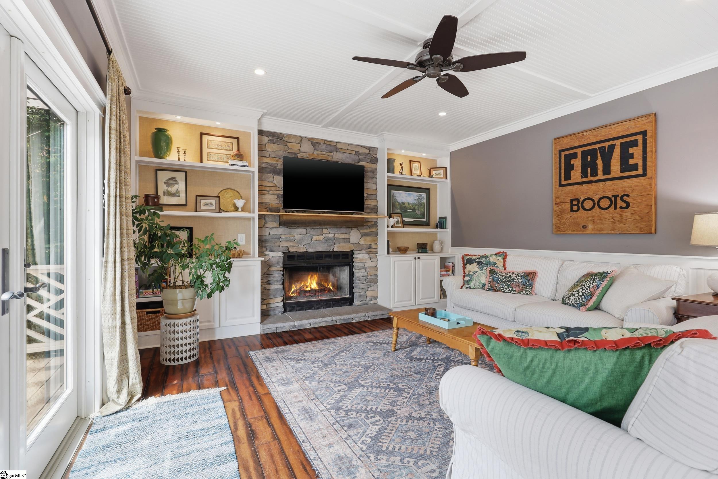 201 Saddlebred Drive Property Photo 14