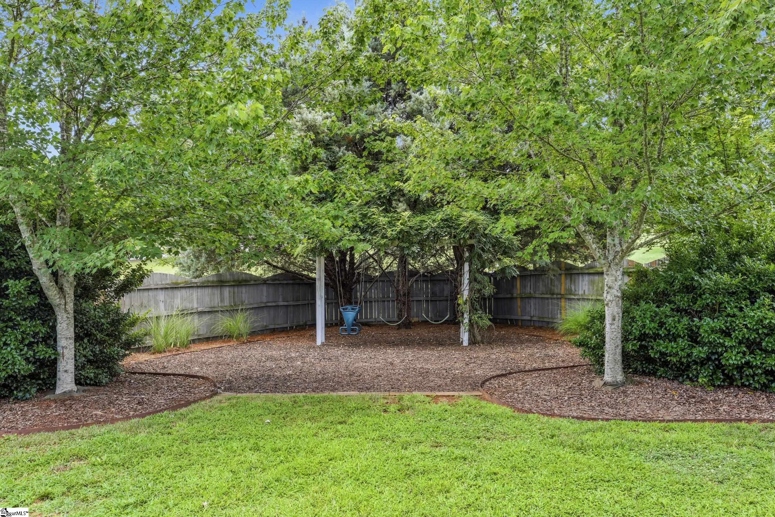 201 Saddlebred Drive Property Photo 35
