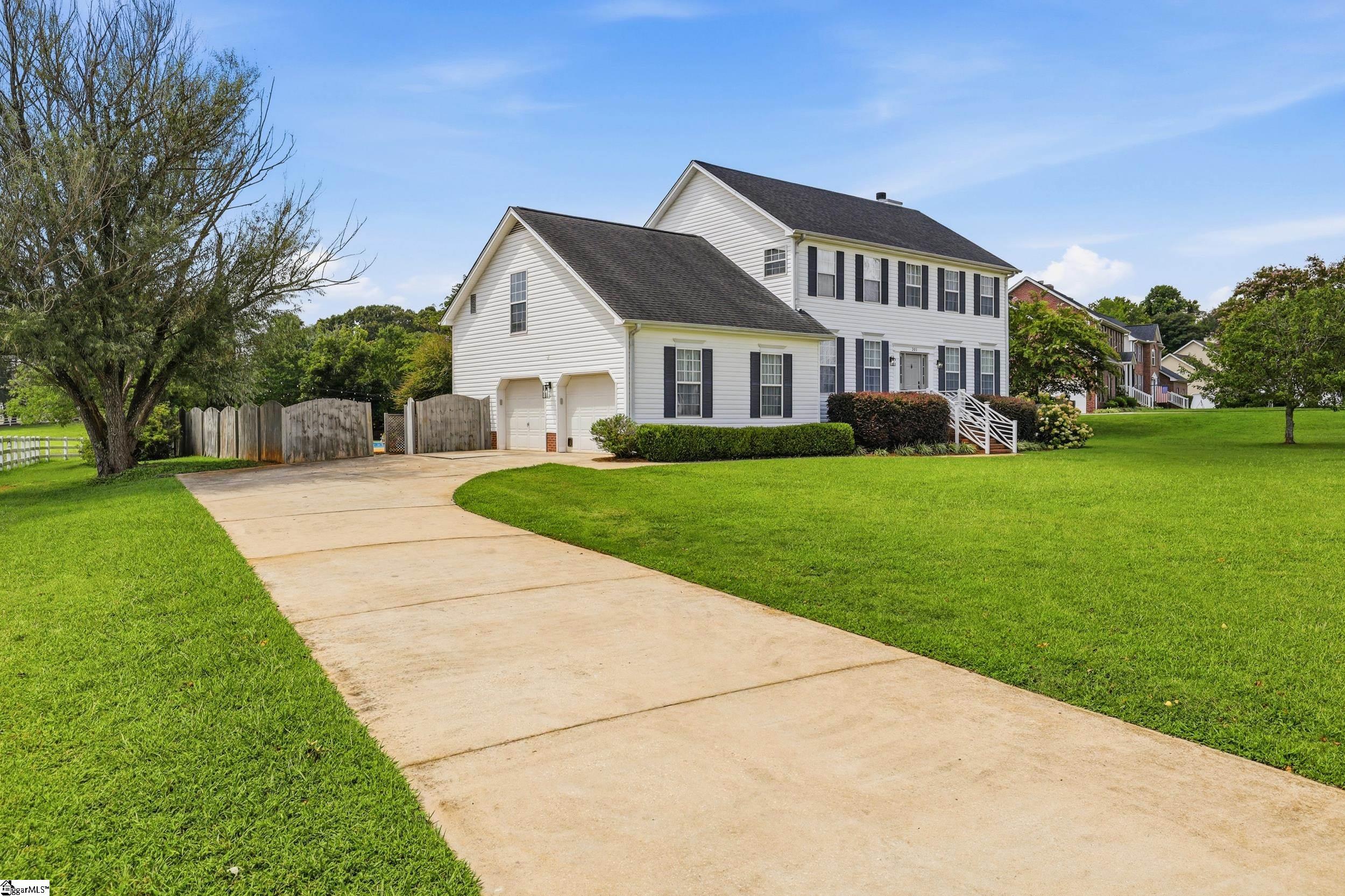 201 Saddlebred Drive Property Photo 39