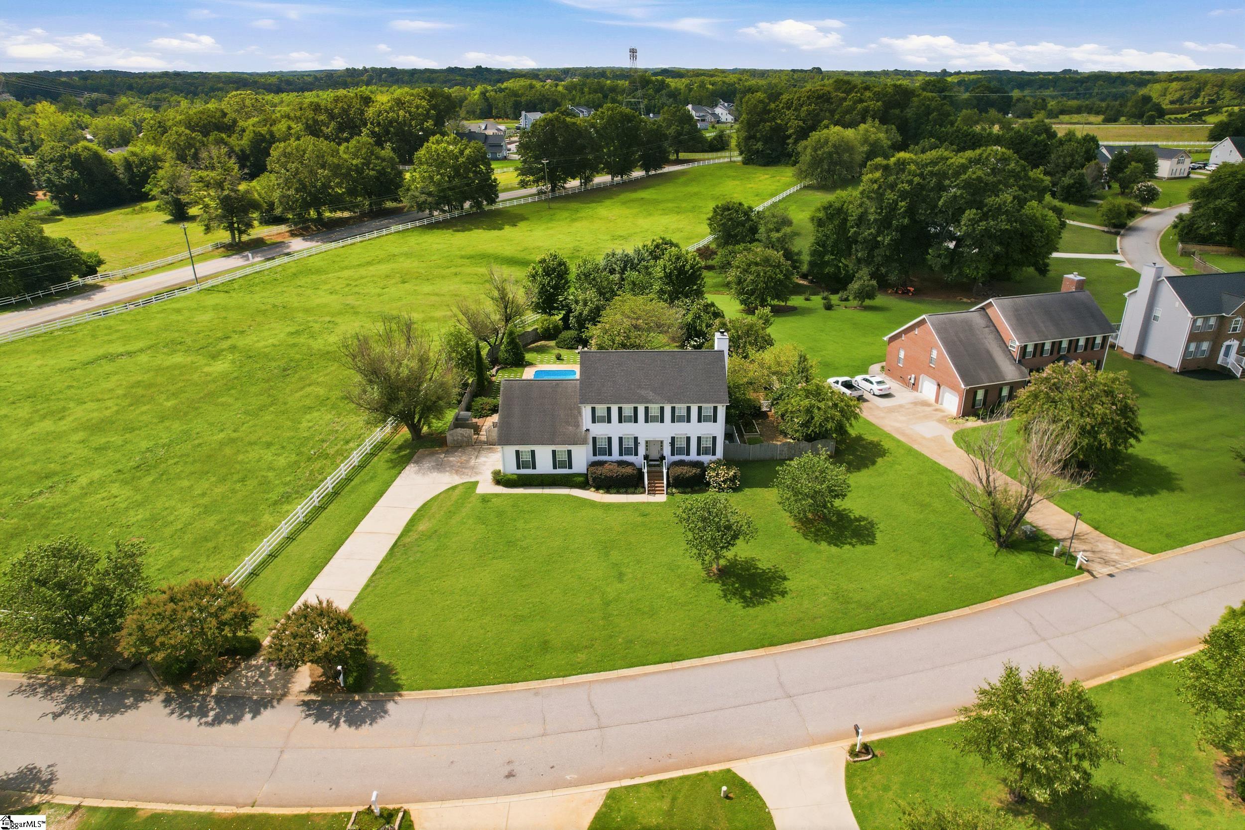 201 Saddlebred Drive Property Photo 40