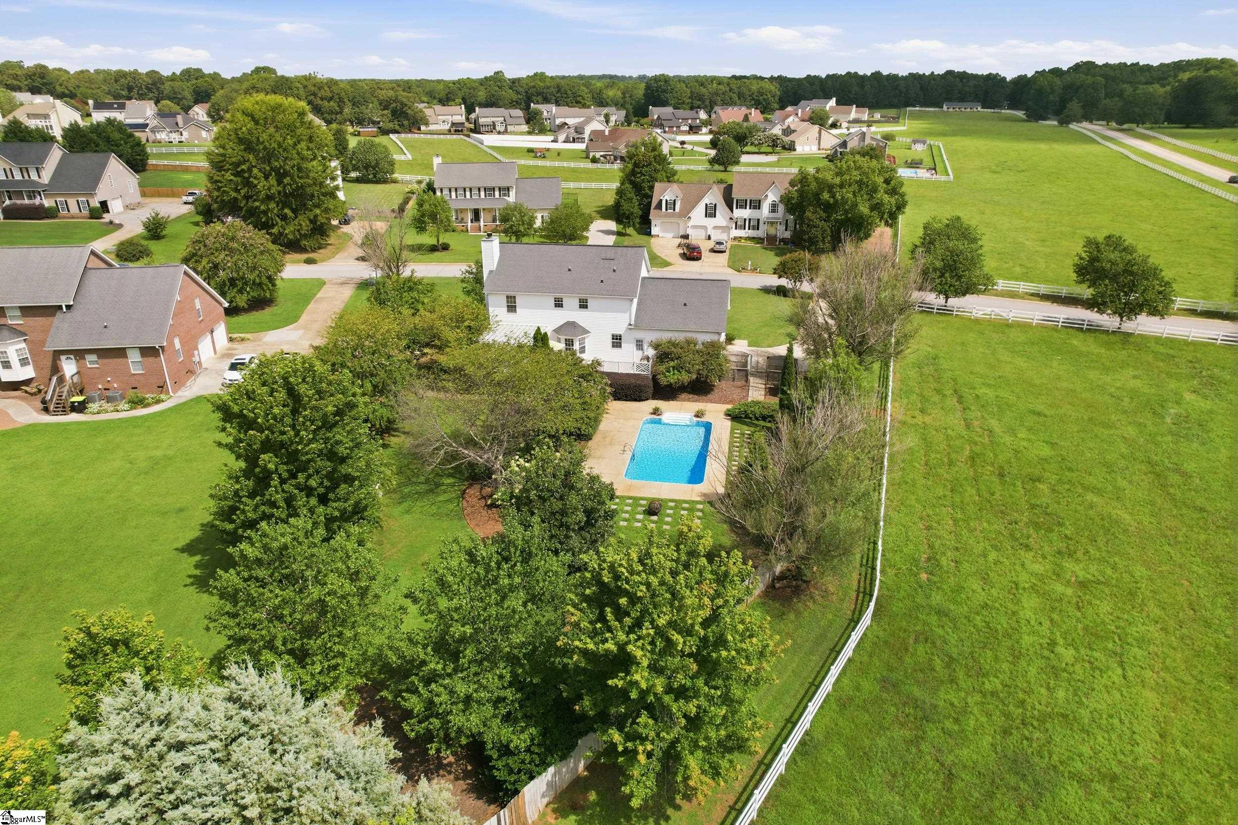 201 Saddlebred Drive Property Photo 41