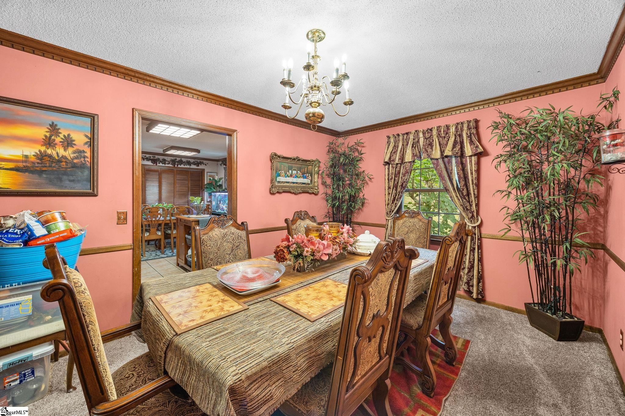 120 E Woodburn Drive Property Photo 9