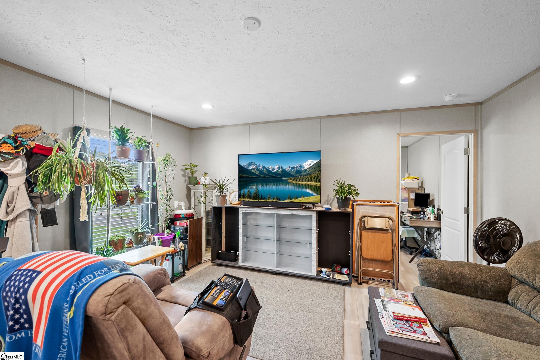 130 Gardner Road Property Photo 8