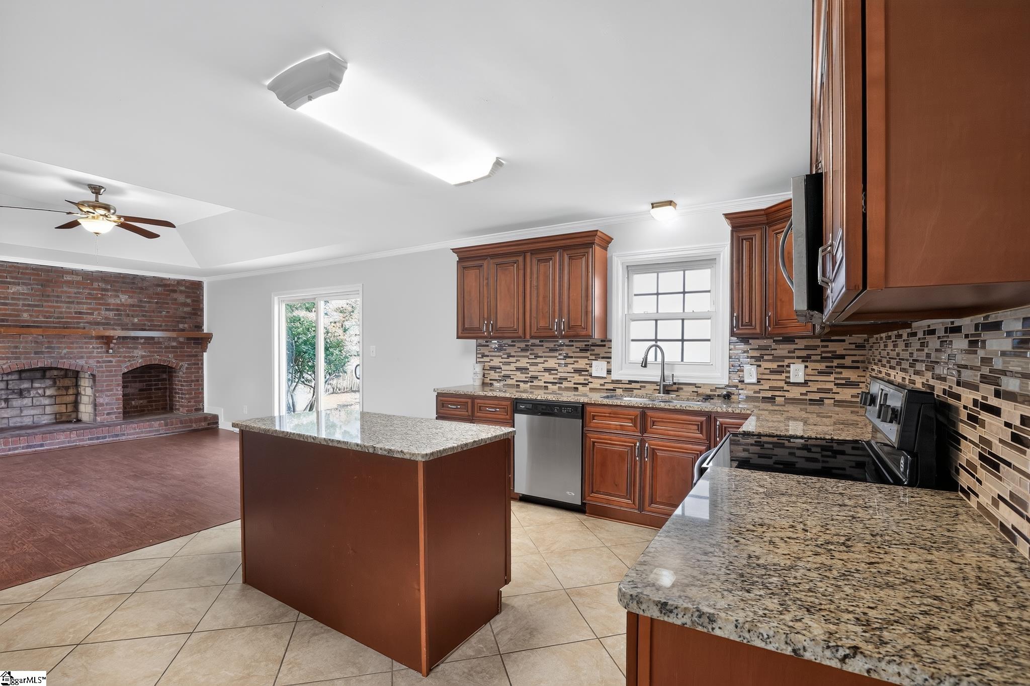308 Garrett Street Property Photo 6