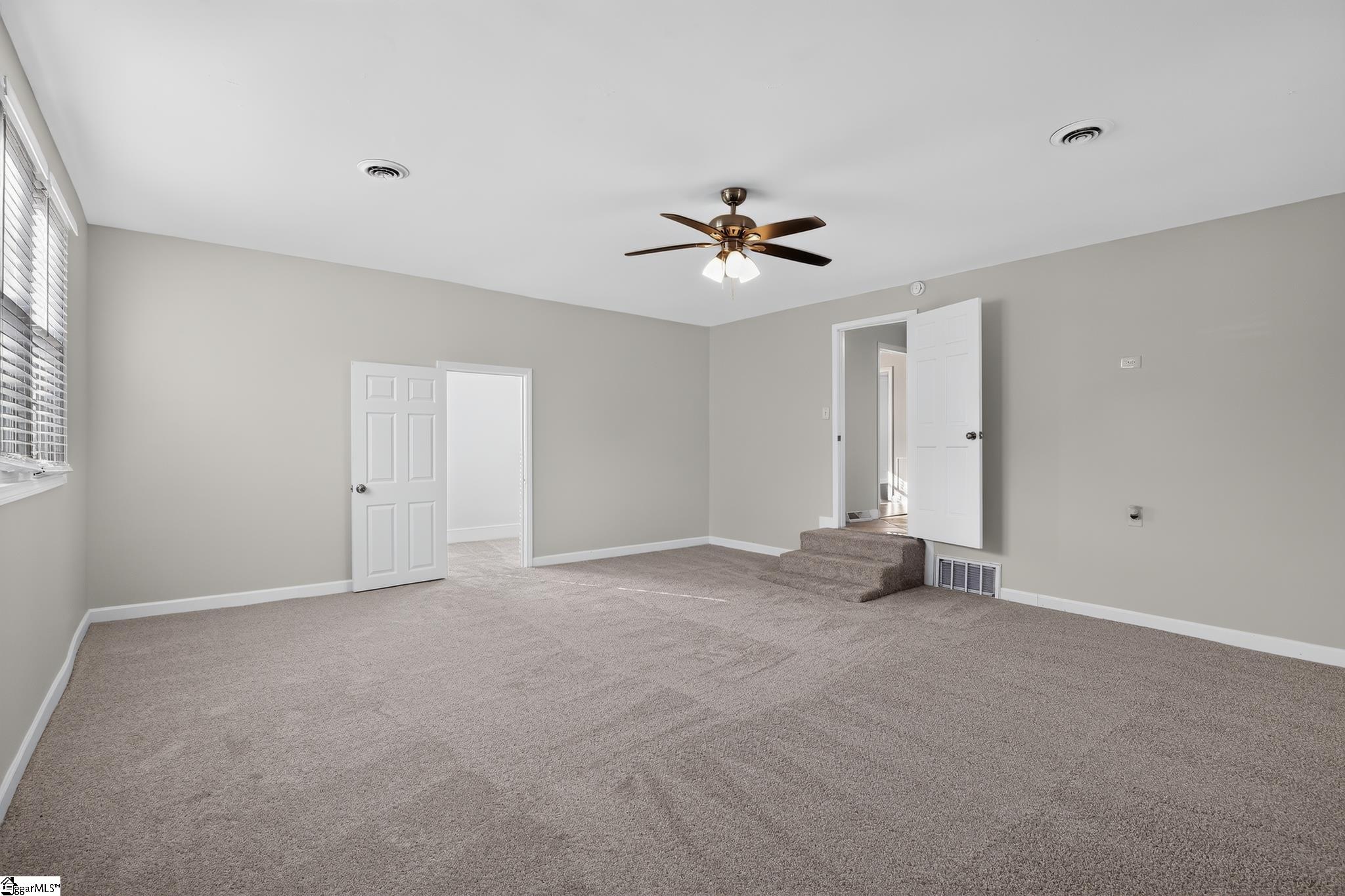 308 Garrett Street Property Photo 8