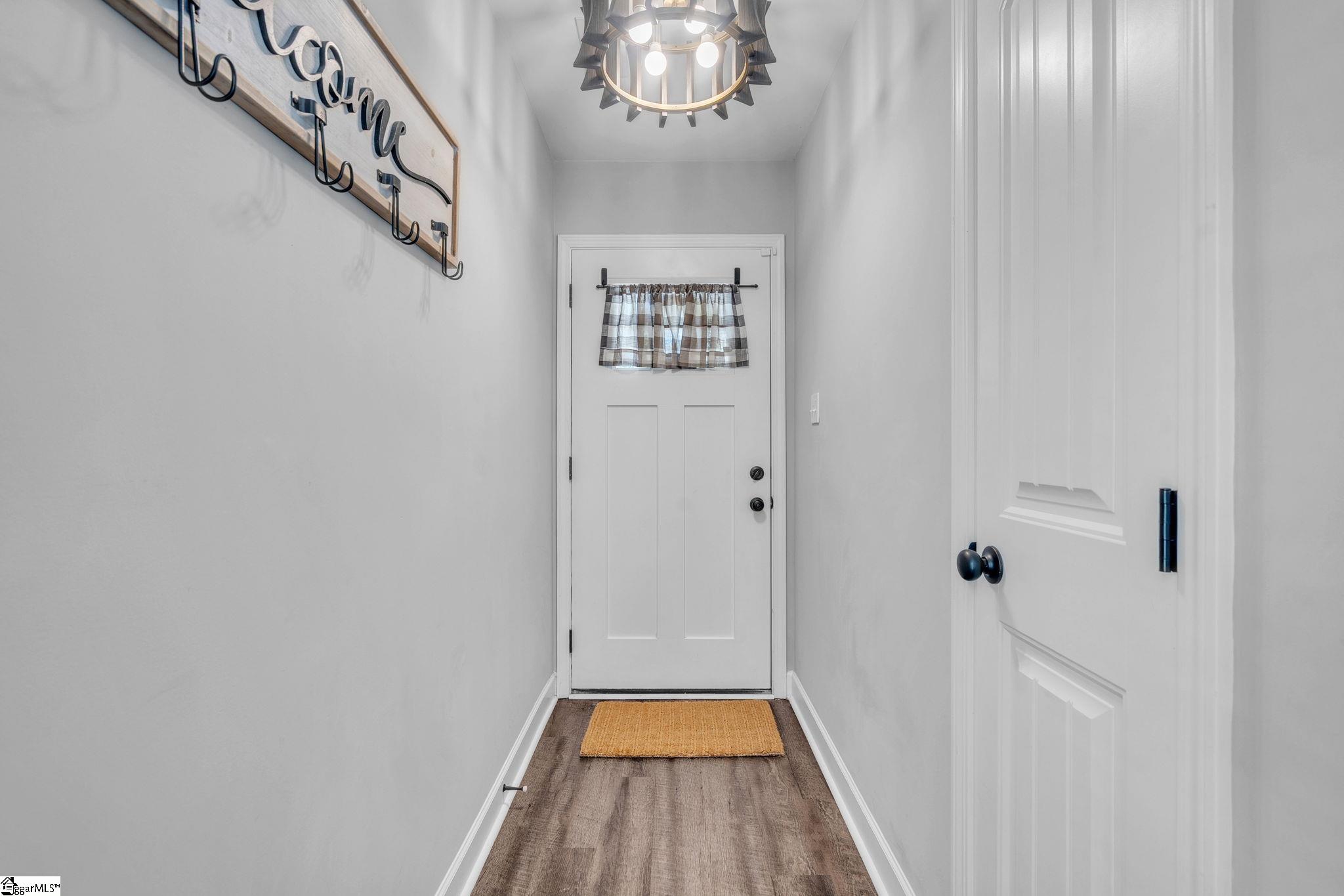 206 Mabry Street Property Photo 6