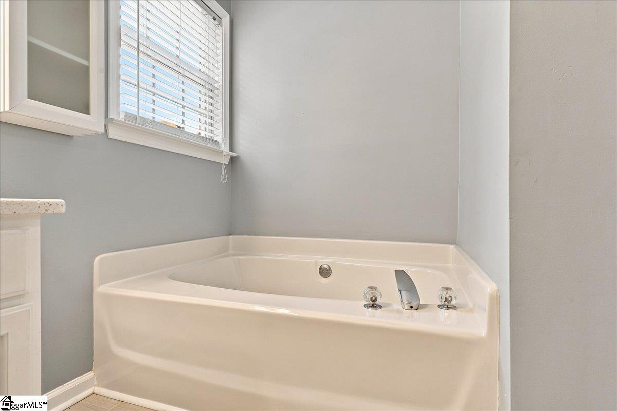 3 Old Hastings Court Property Photo 31