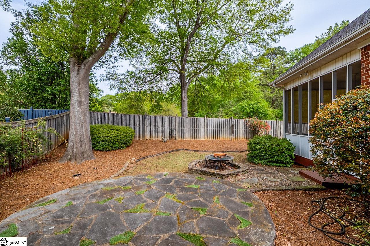111 Bouchillion Drive Property Photo 41