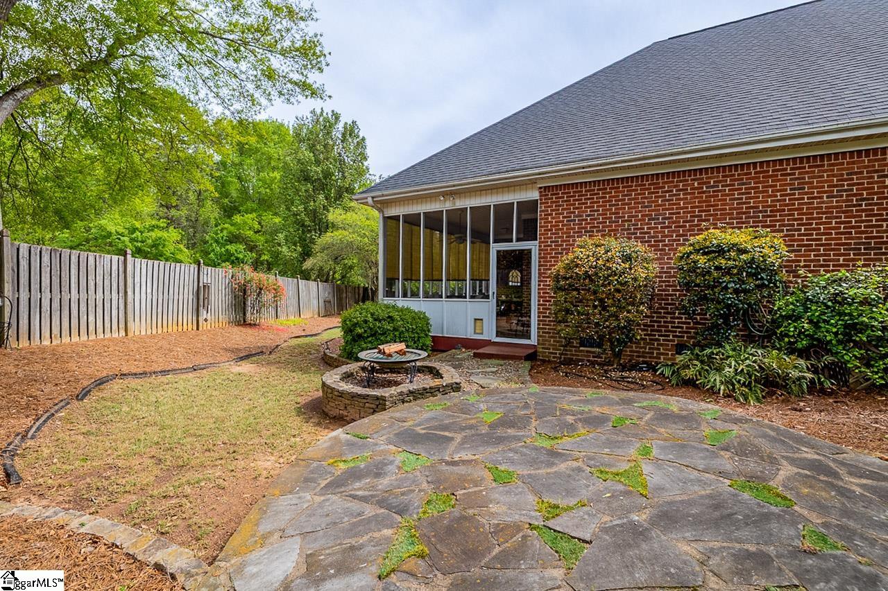 111 Bouchillion Drive Property Photo 45