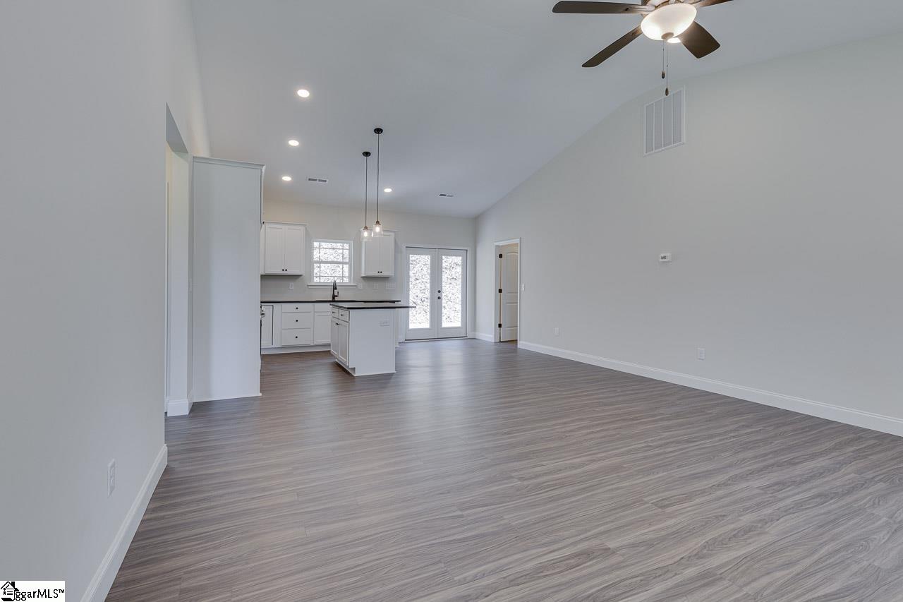 1421 White Horse Road Extension Property Photo 12