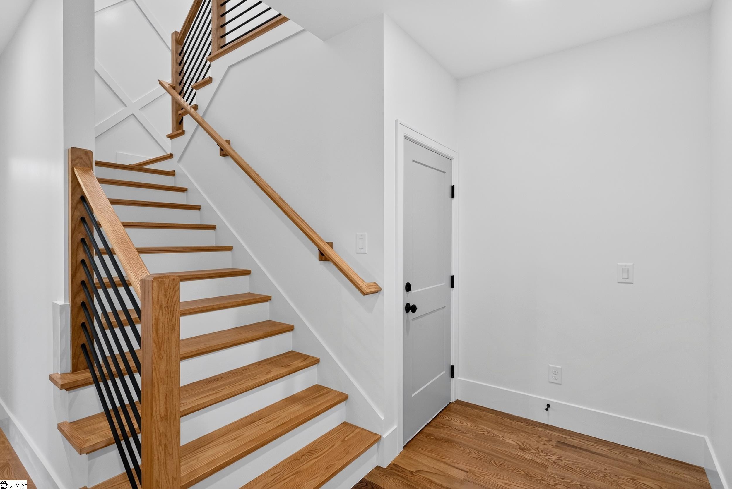 91 S Bates Road Property Photo 33