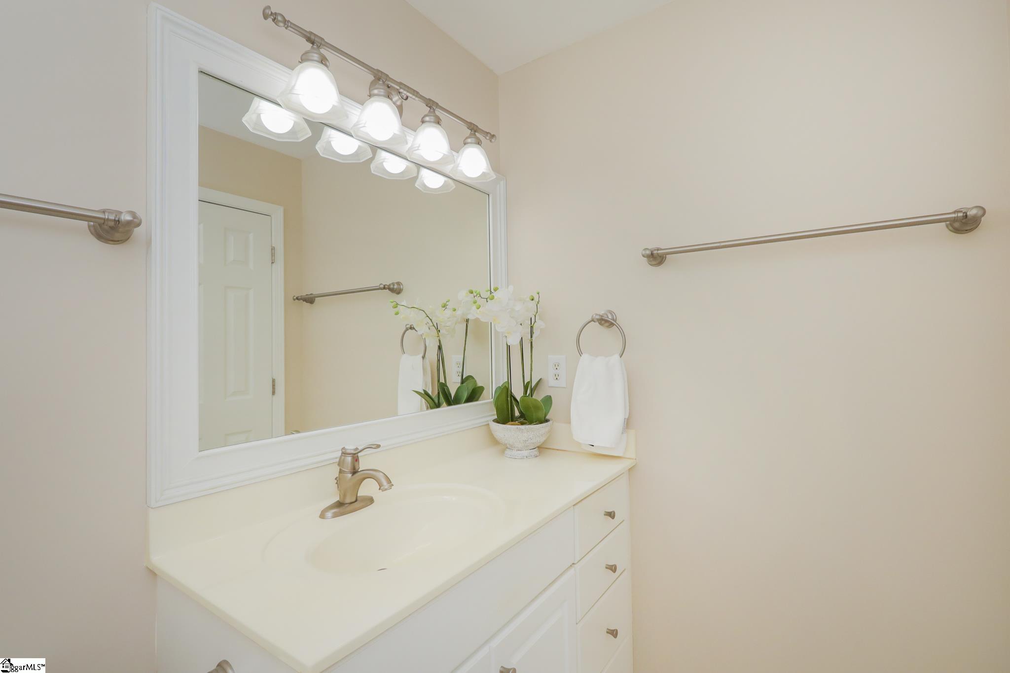 409 Jassamine Court Property Photo 30