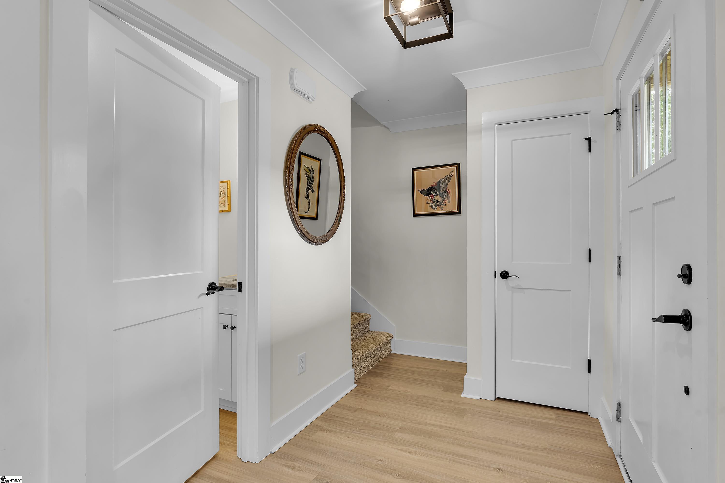 222 West Road Property Photo 8