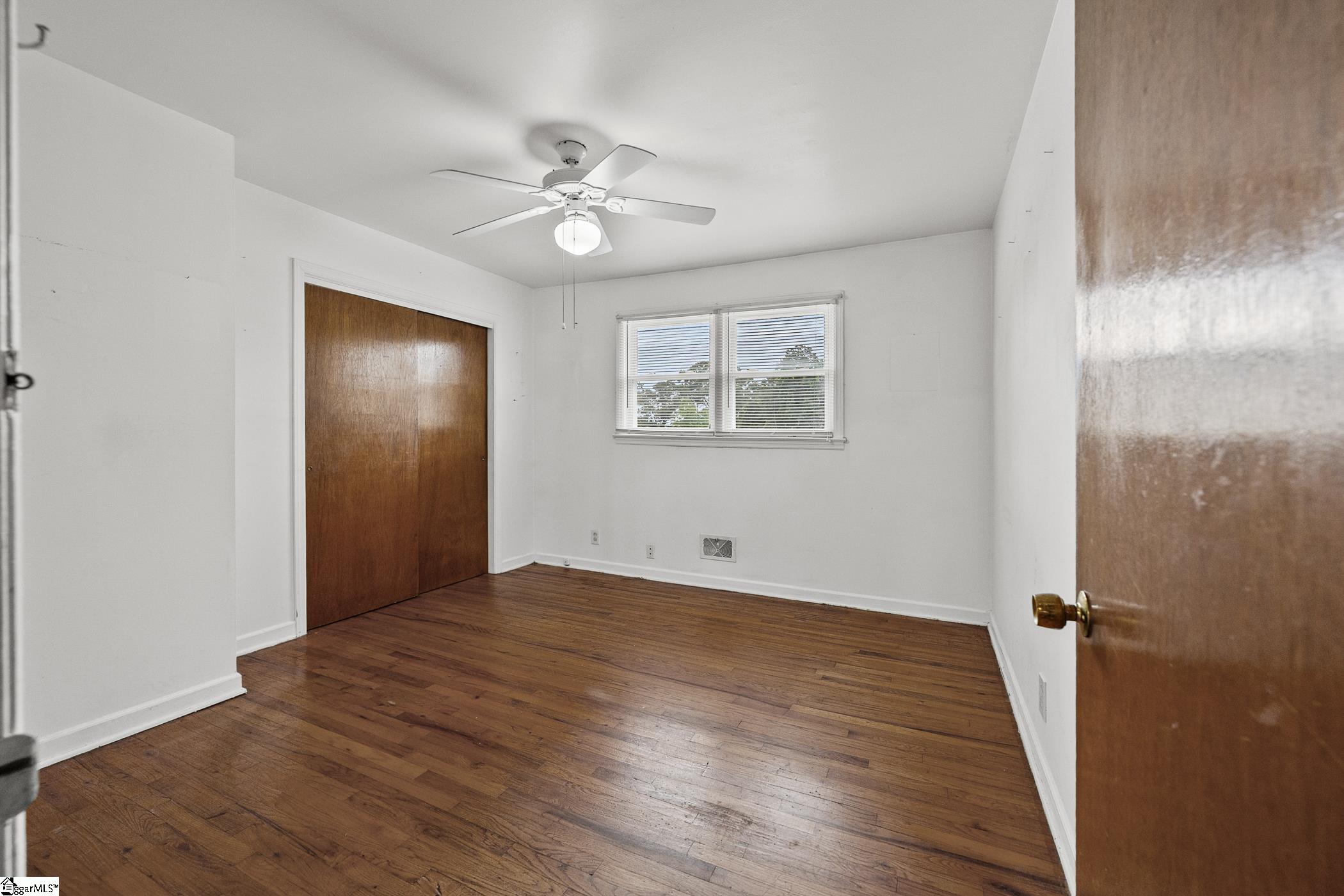 7011 White Horse Road Property Photo 14