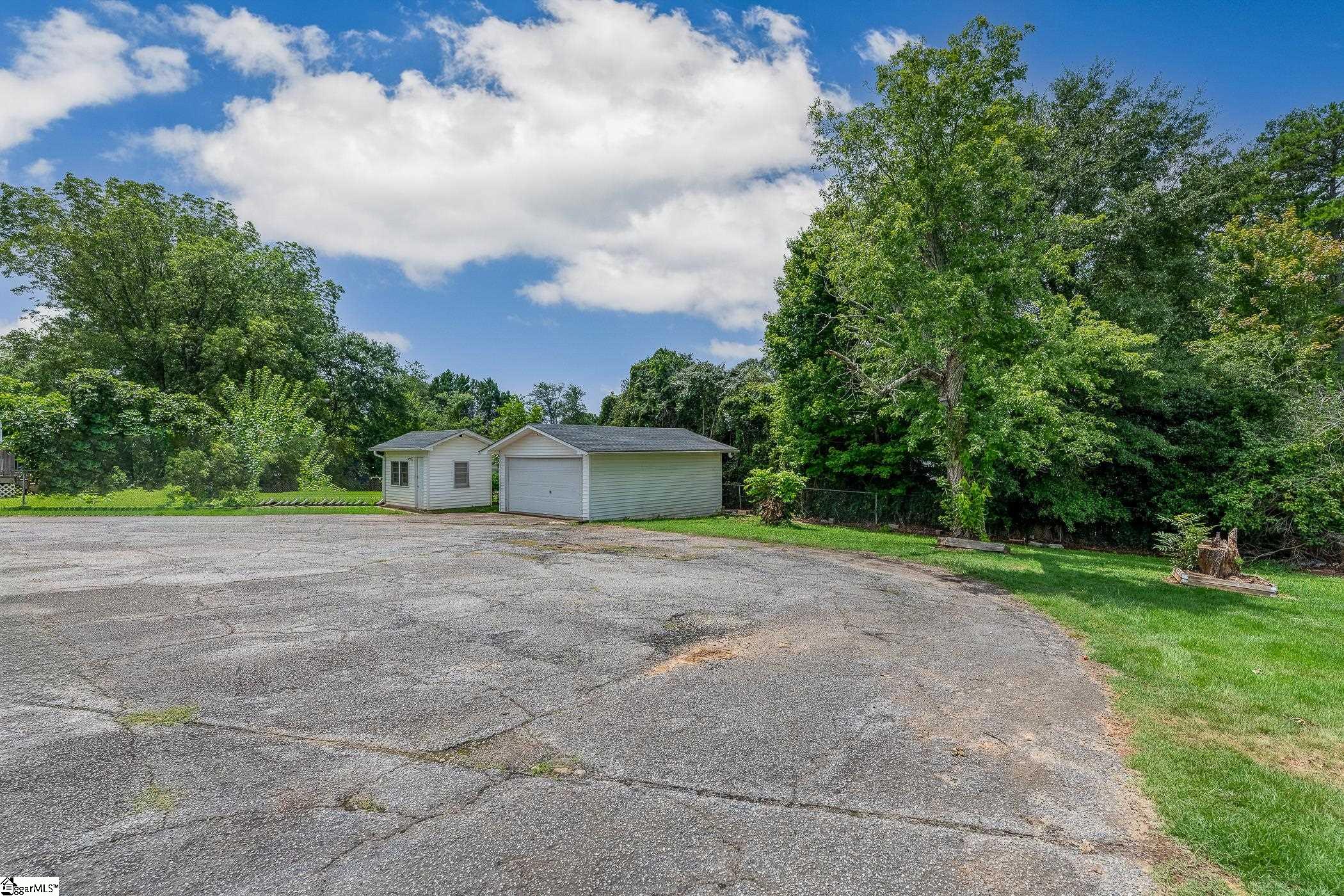 7011 White Horse Road Property Photo 20