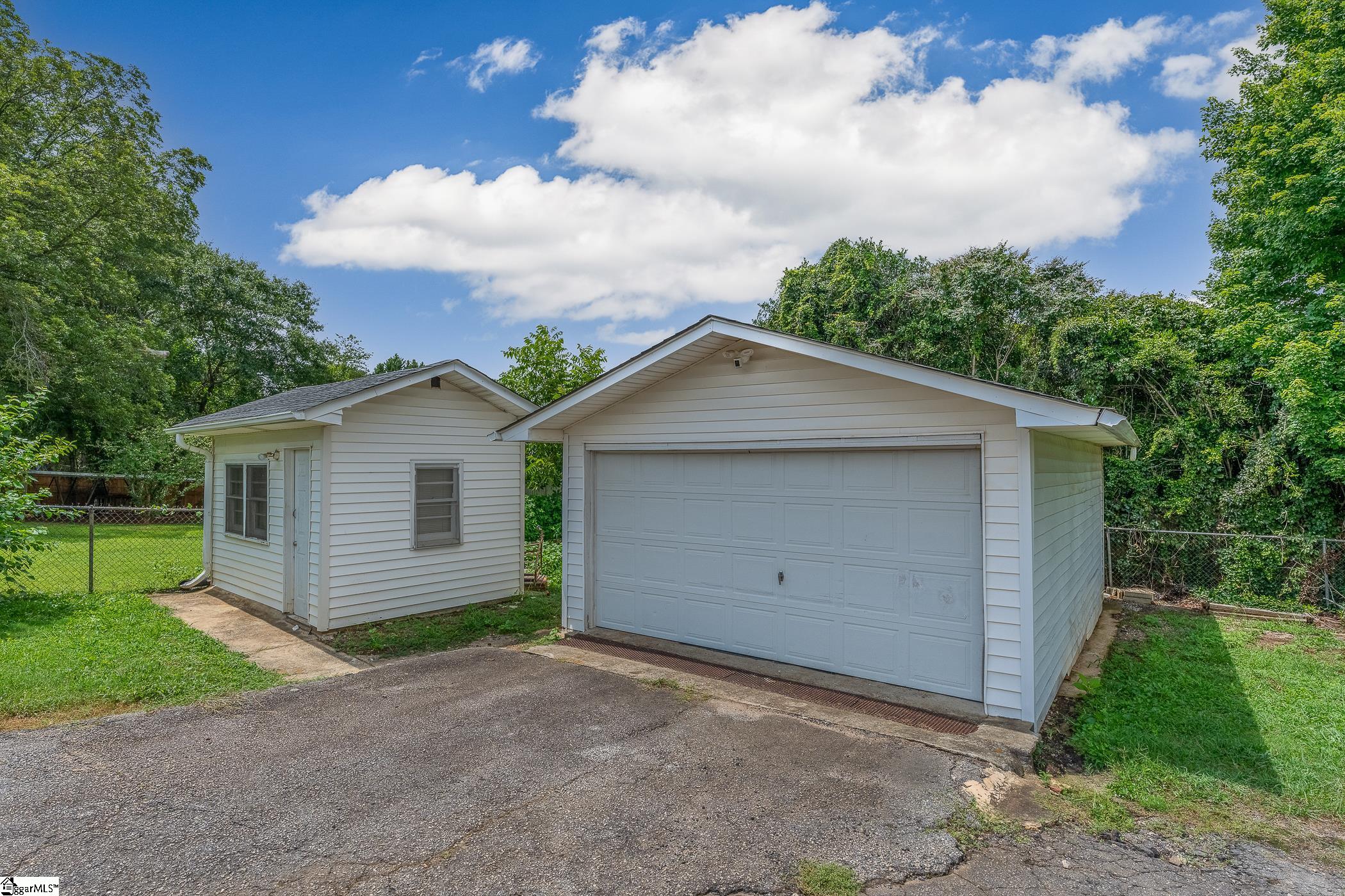 7011 White Horse Road Property Photo 21