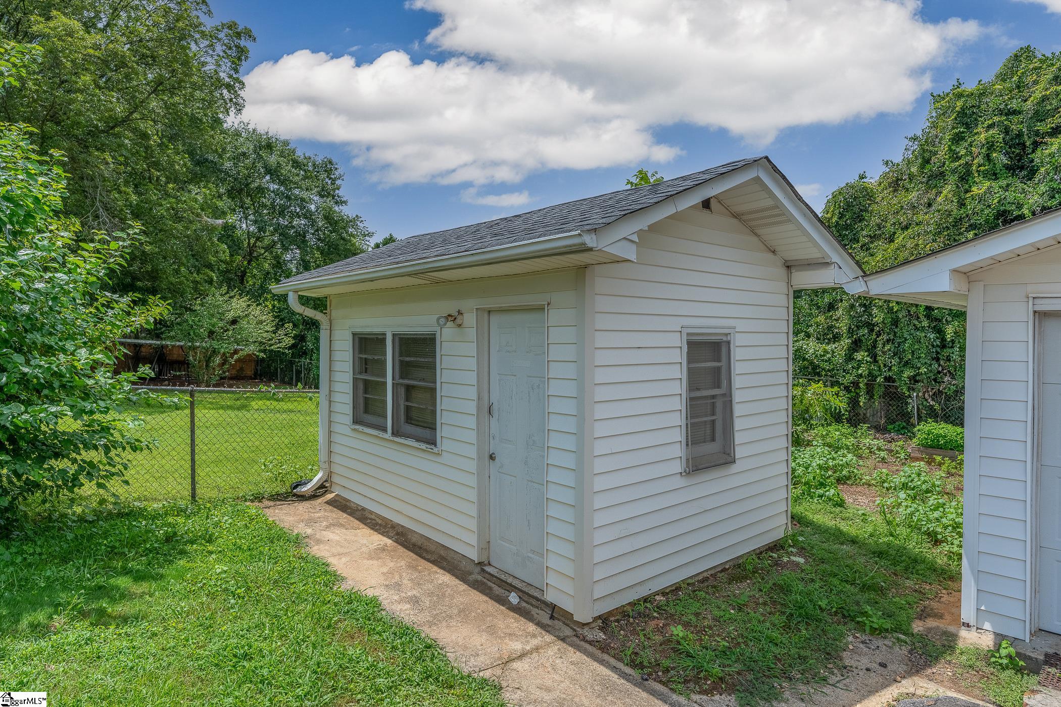 7011 White Horse Road Property Photo 22