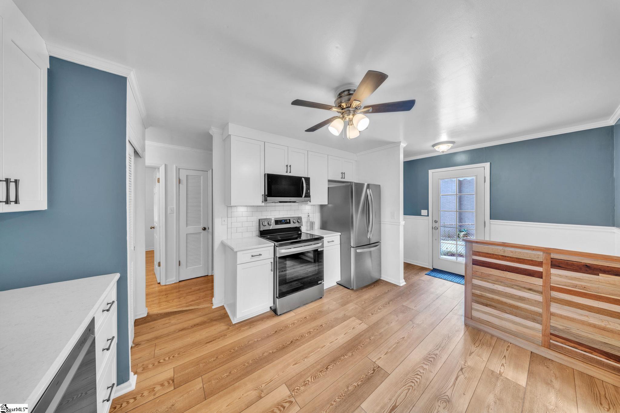 119 W Montclair Avenue Property Photo 3