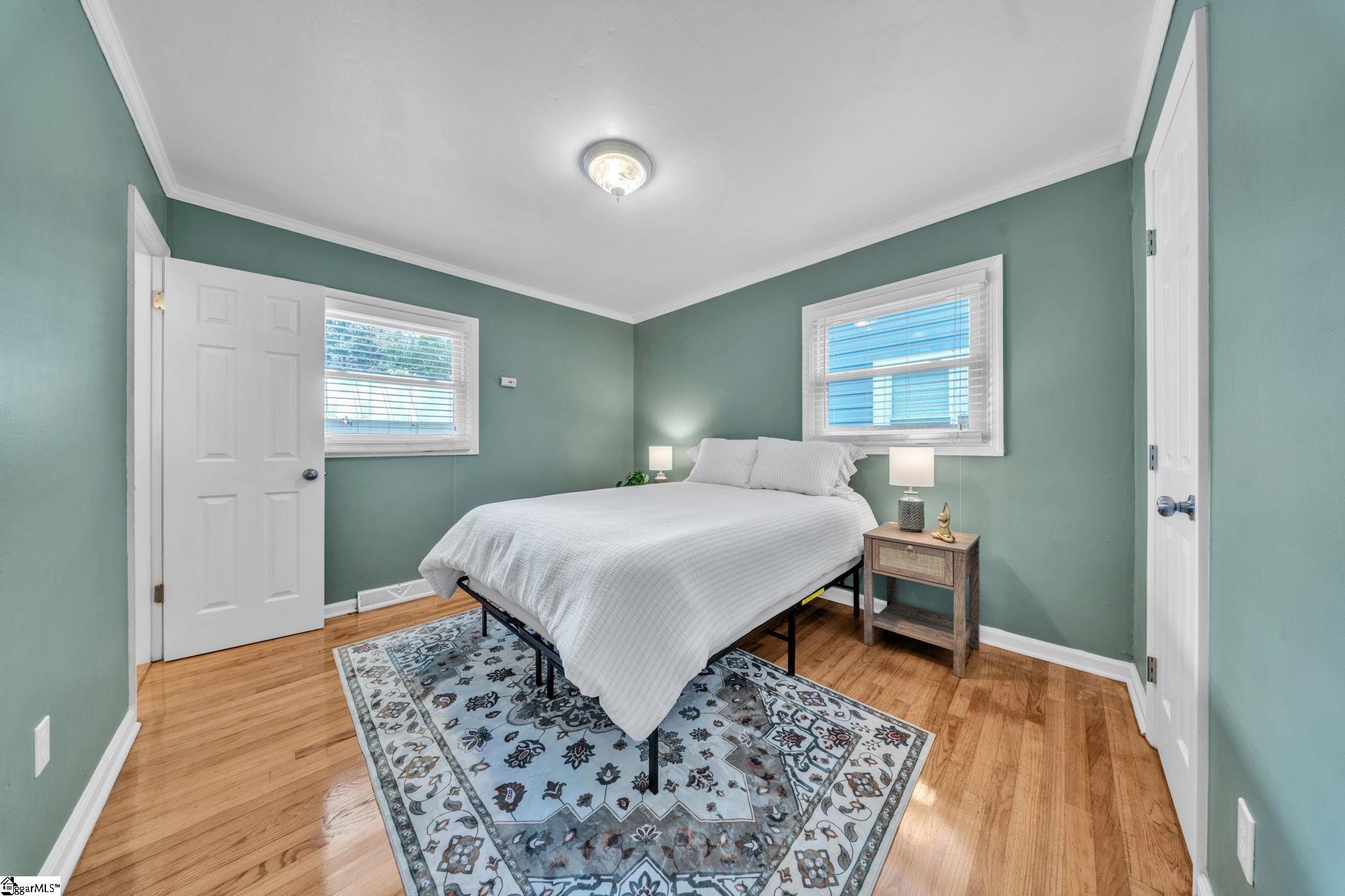 119 W Montclair Avenue Property Photo 4