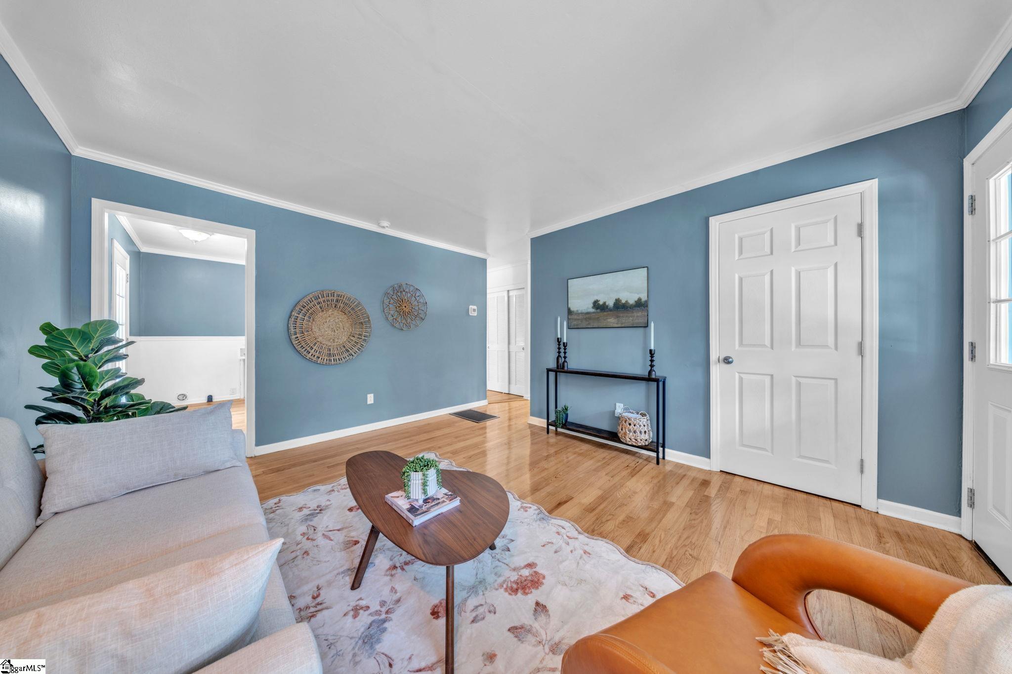 119 W Montclair Avenue Property Photo 6