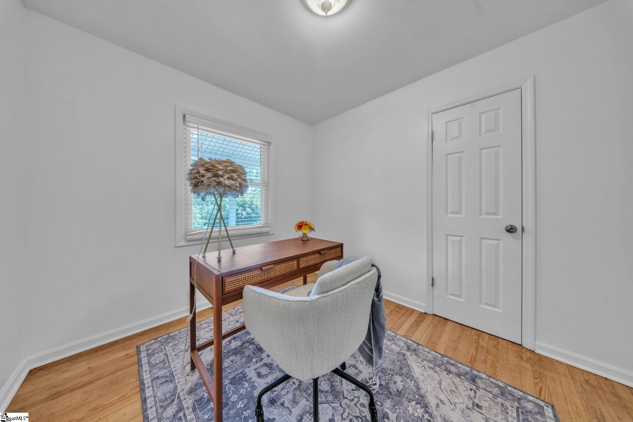 119 W Montclair Avenue Property Photo 11