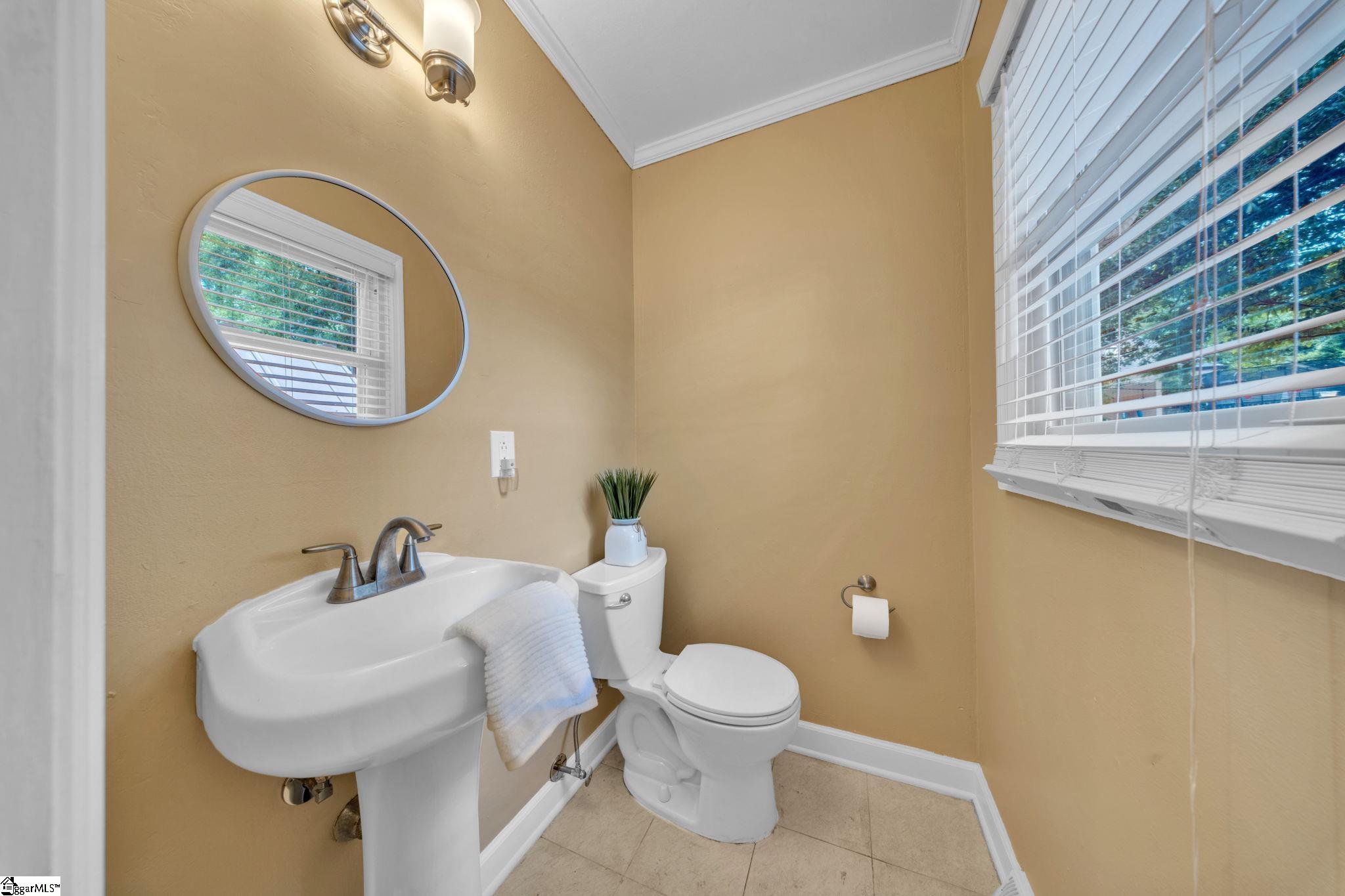 119 W Montclair Avenue Property Photo 18