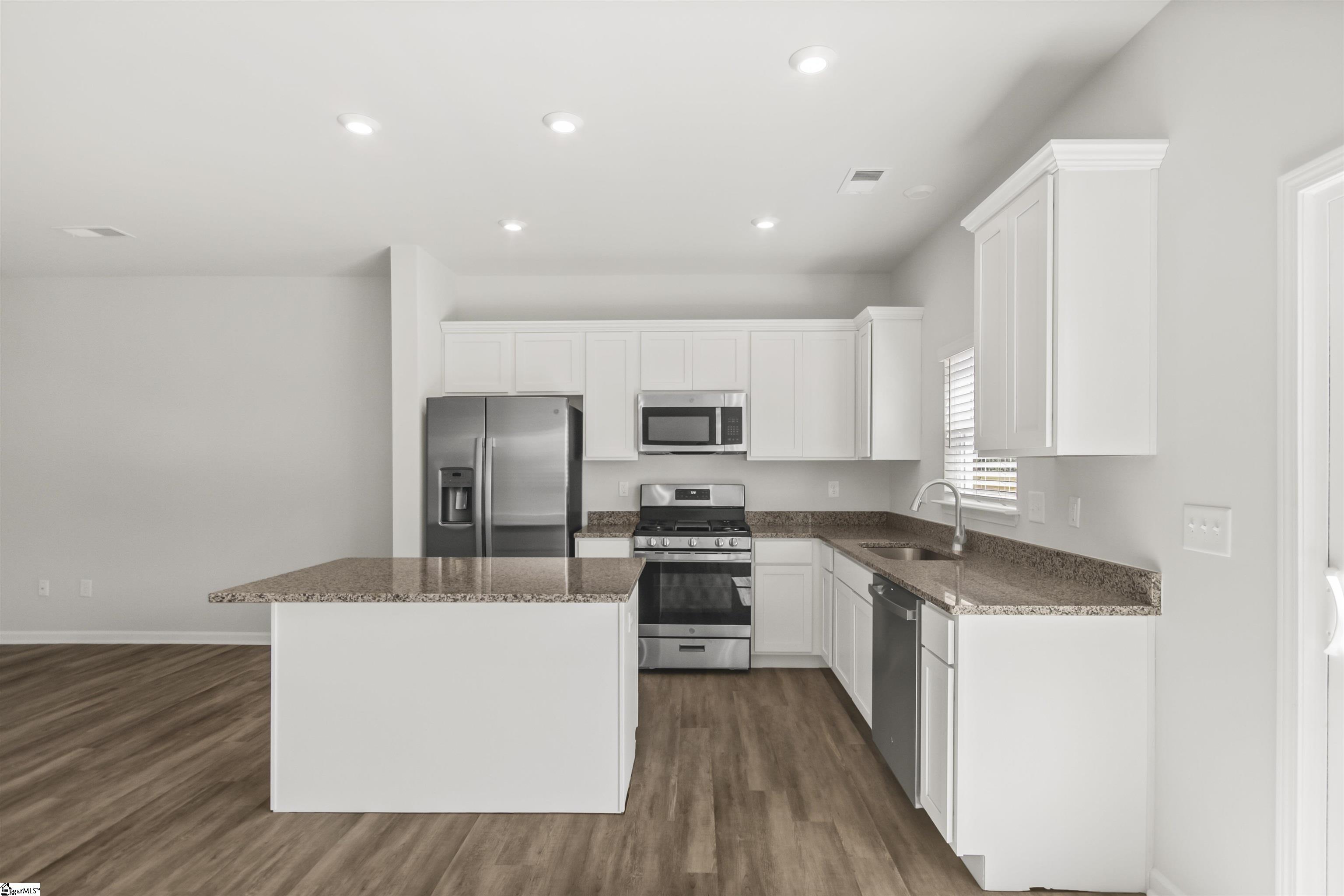 116 Crystal Peak Lane Property Photo 5