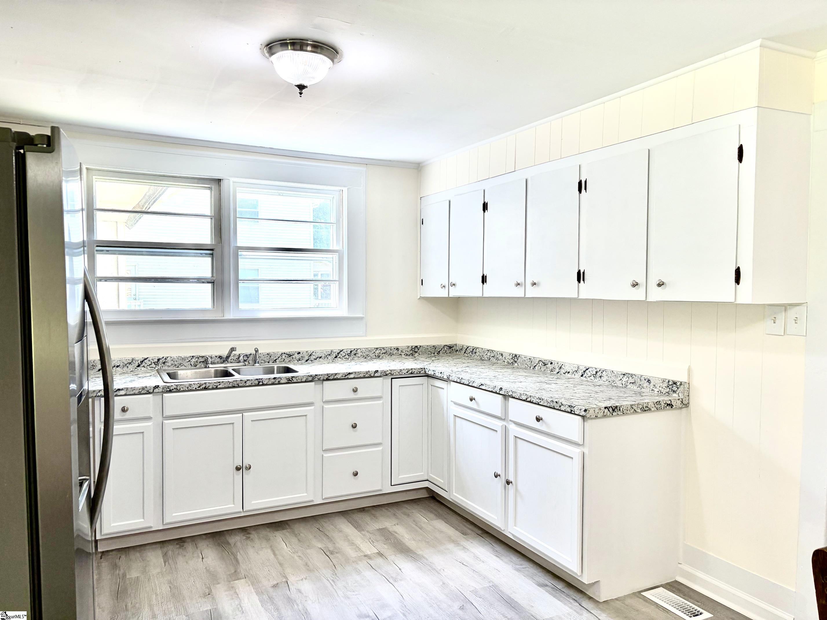 14 F Street Property Photo 11