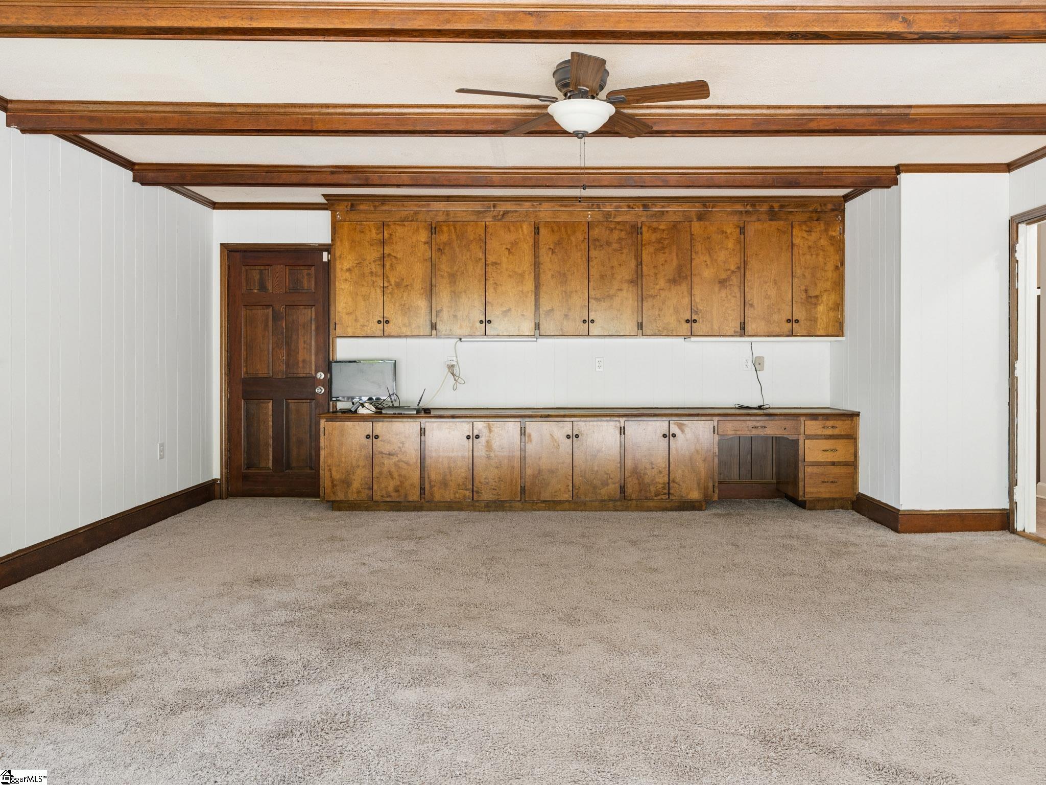 200 Sherwood Drive Property Photo 20