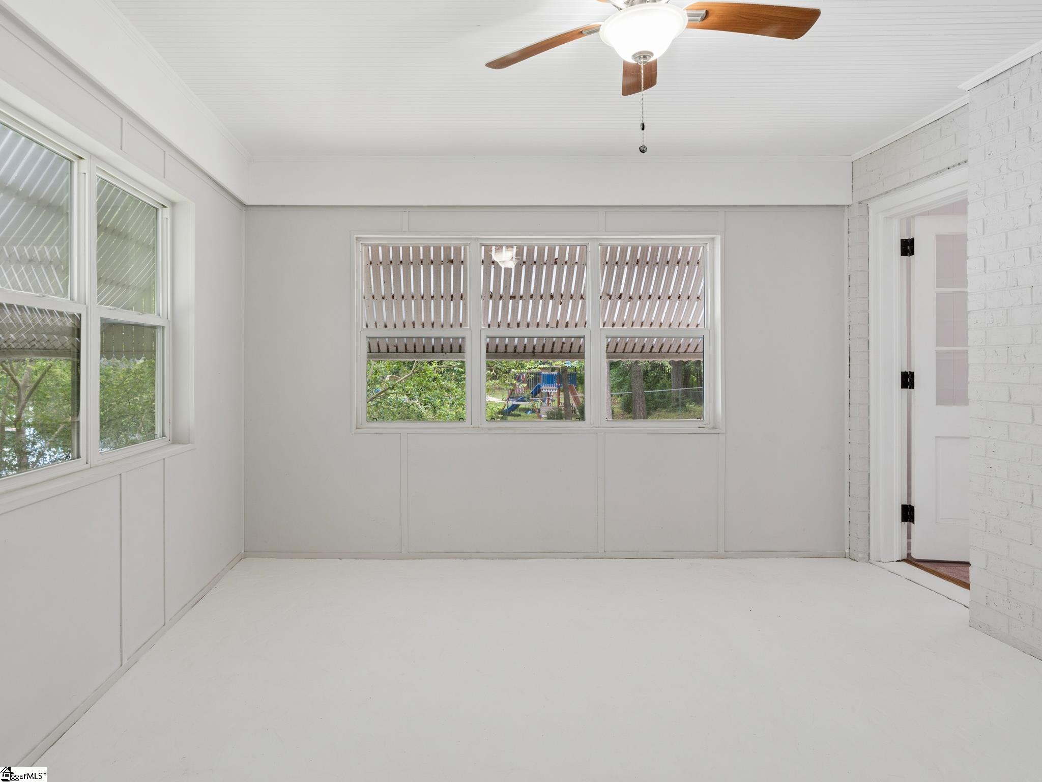 200 Sherwood Drive Property Photo 21