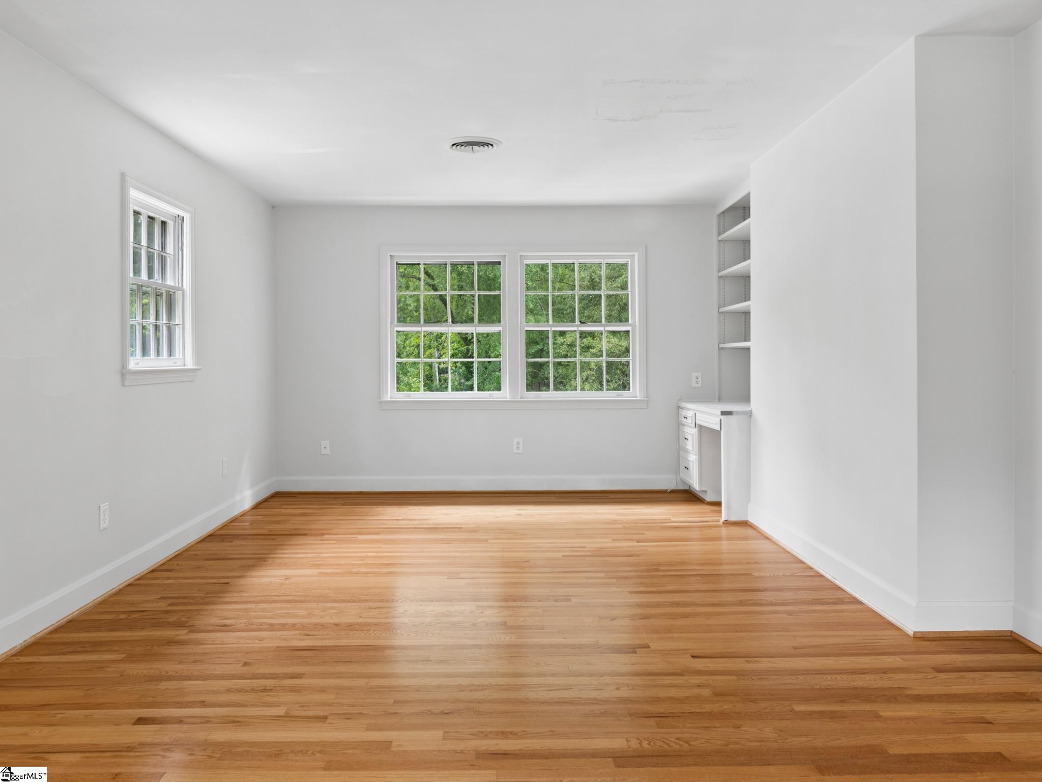 200 Sherwood Drive Property Photo 23