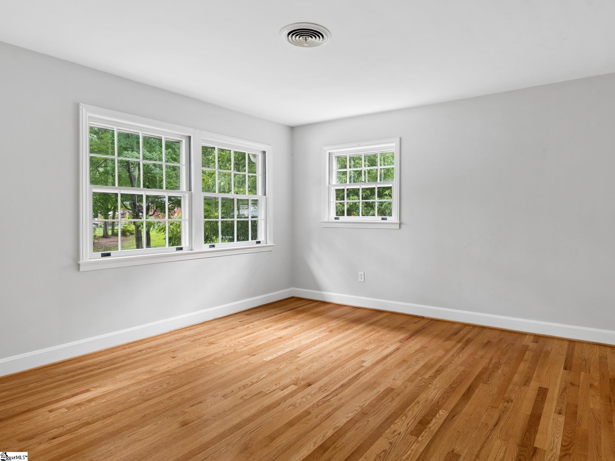 200 Sherwood Drive Property Photo 29