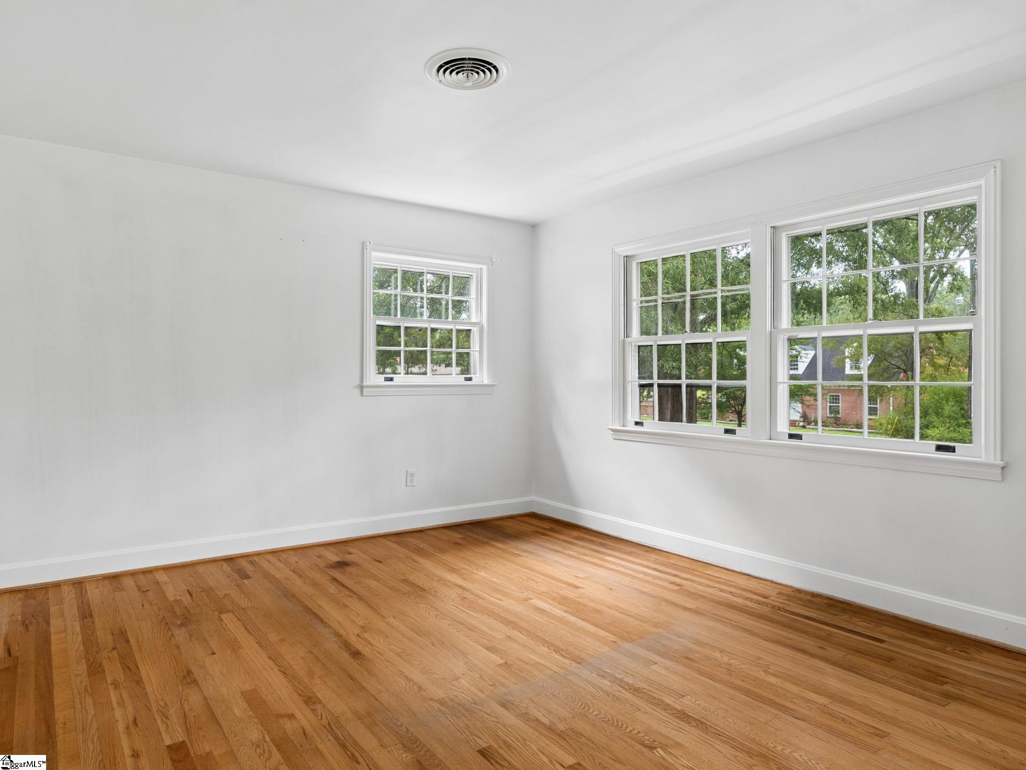 200 Sherwood Drive Property Photo 32