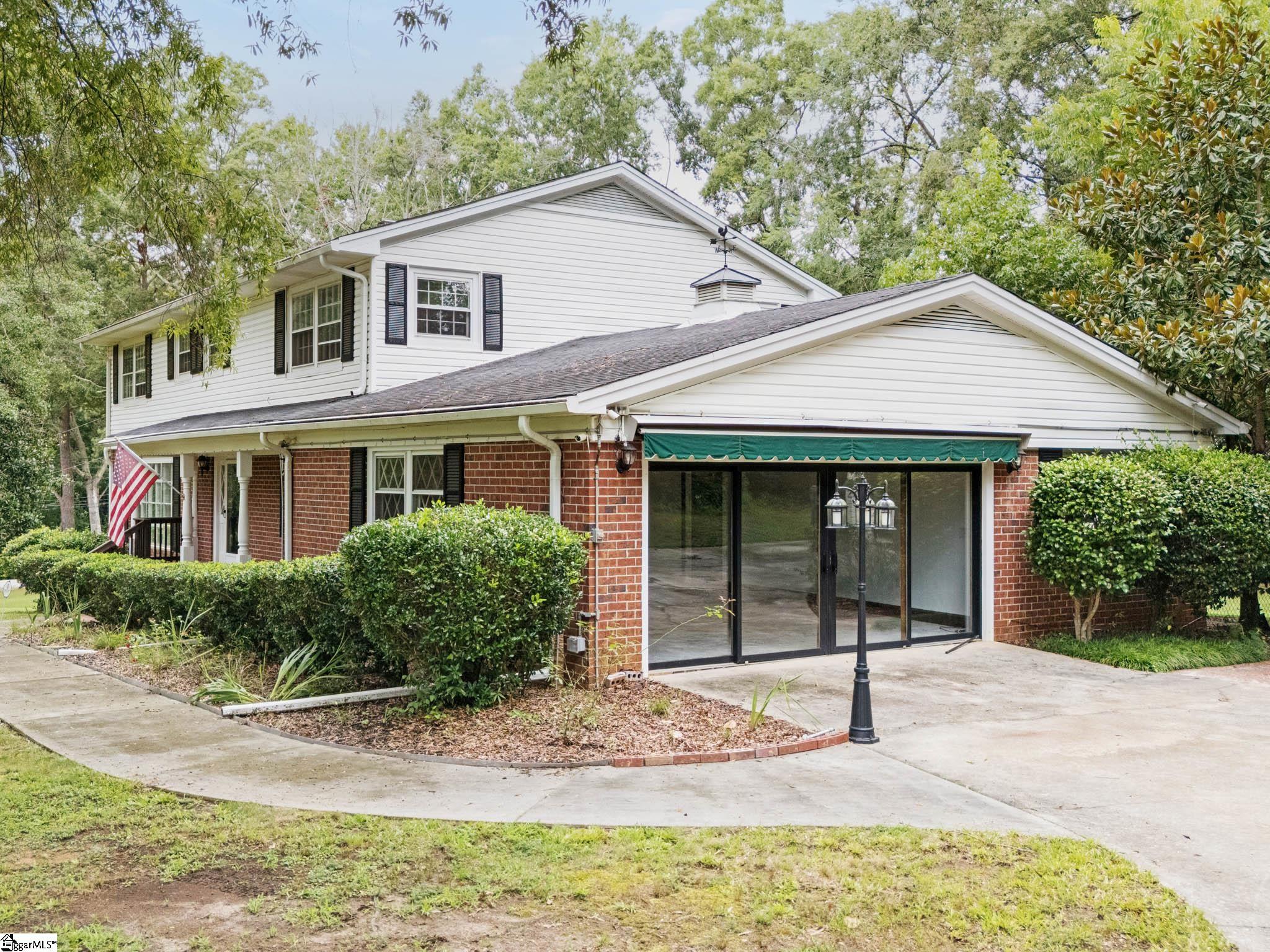 200 Sherwood Drive Property Photo 36