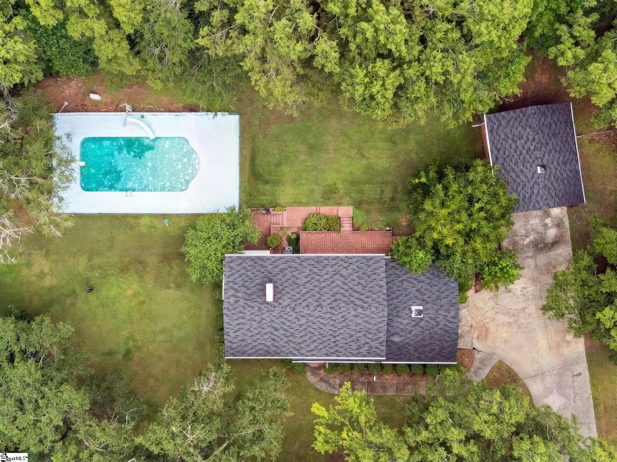 200 Sherwood Drive Property Photo 41