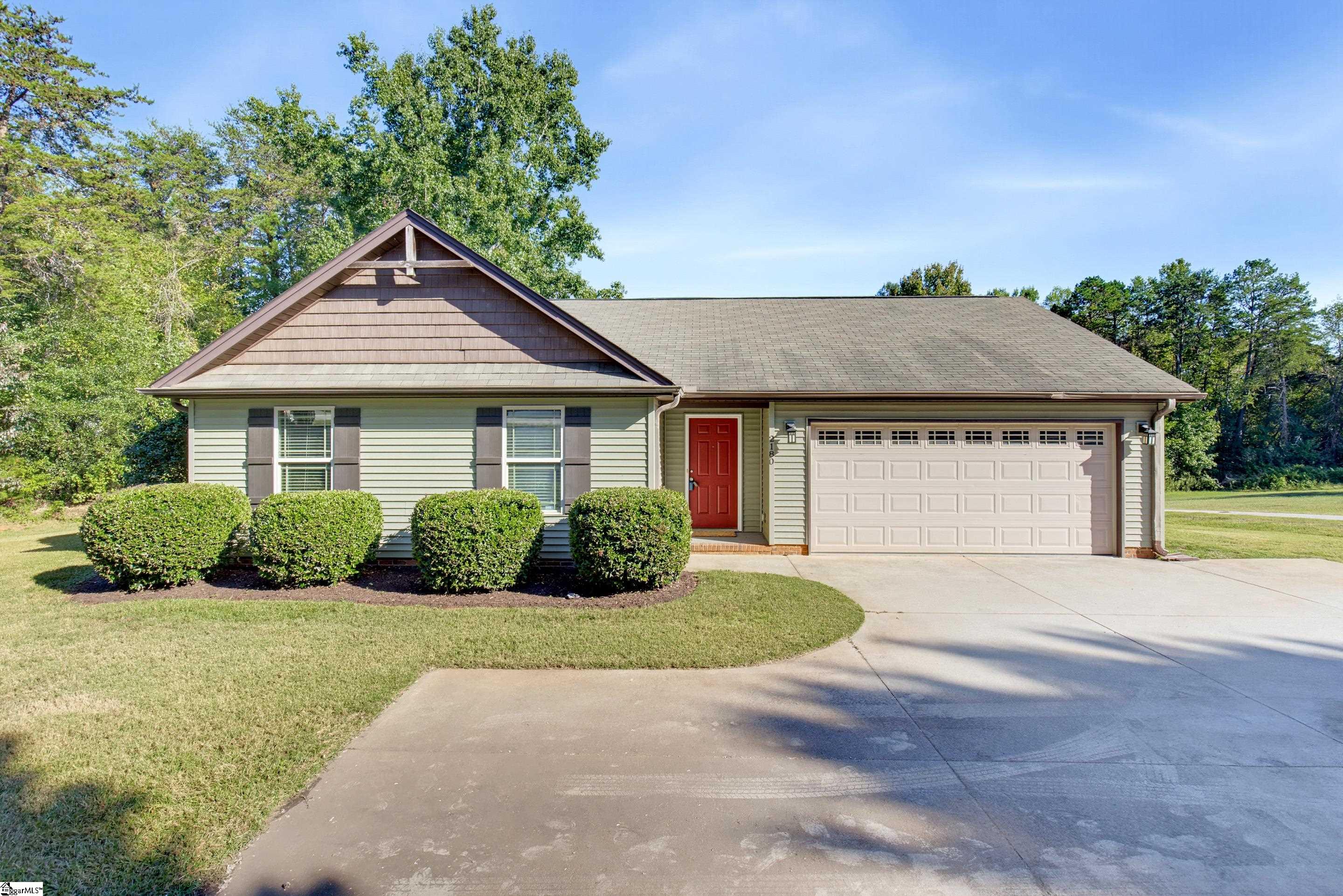 2180 Tigerville Road Property Photo 1